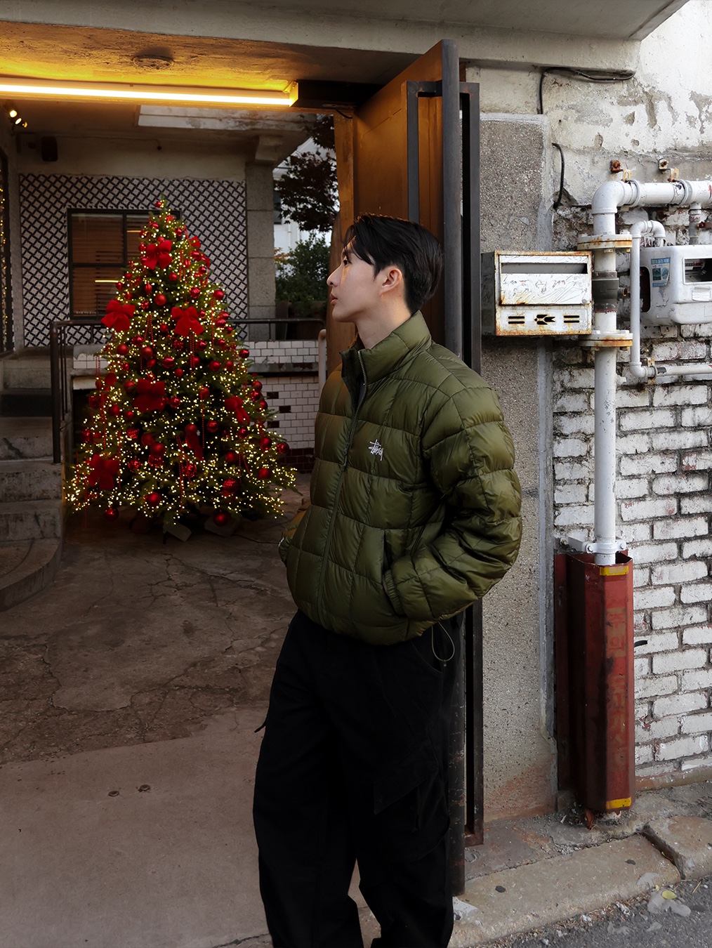 Stussy Midweight Puffer Black, Stussy Midweight Puffer Olive 착용 스타일 - 2