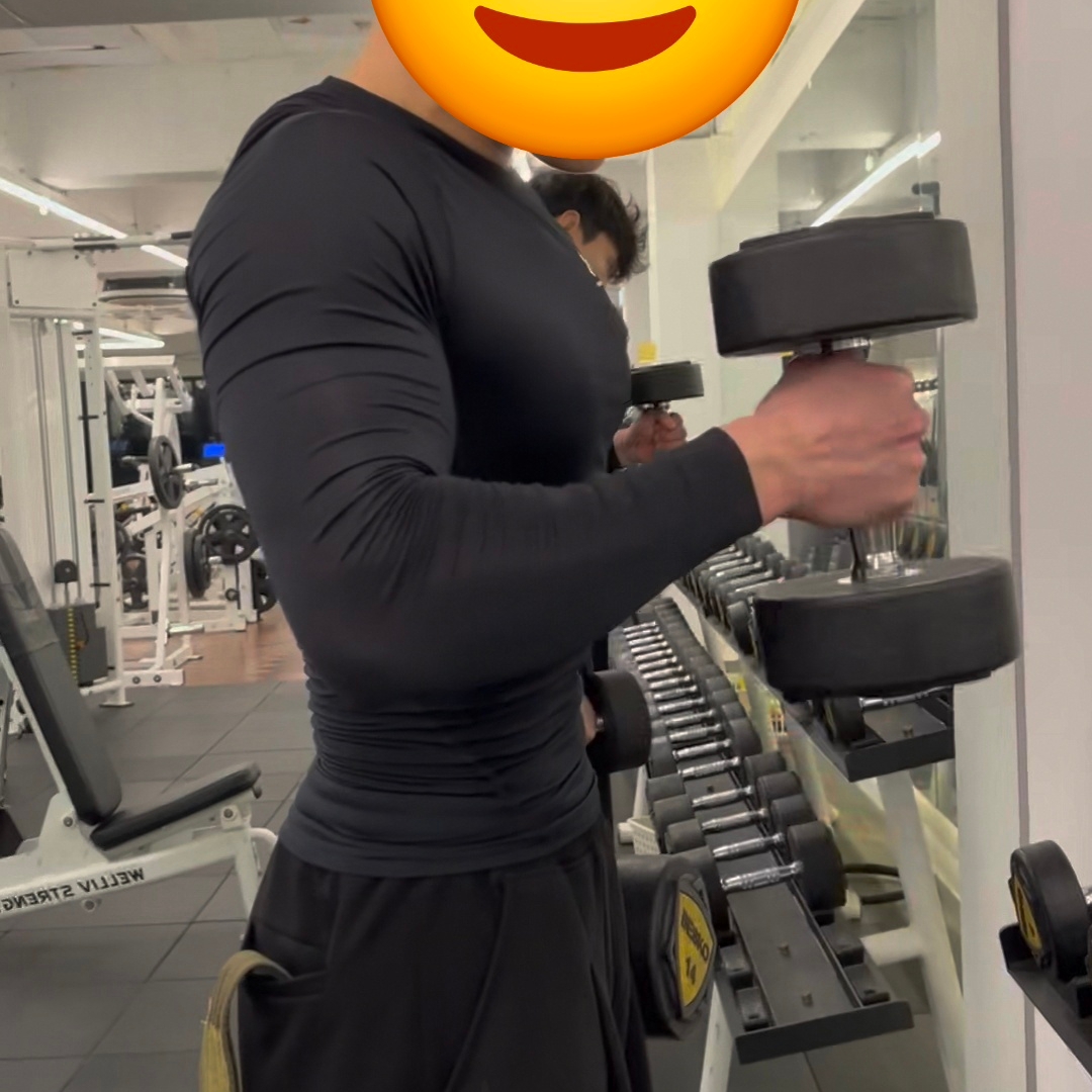 Under Armour HeatGear Long Sleeve Black 착용 스타일