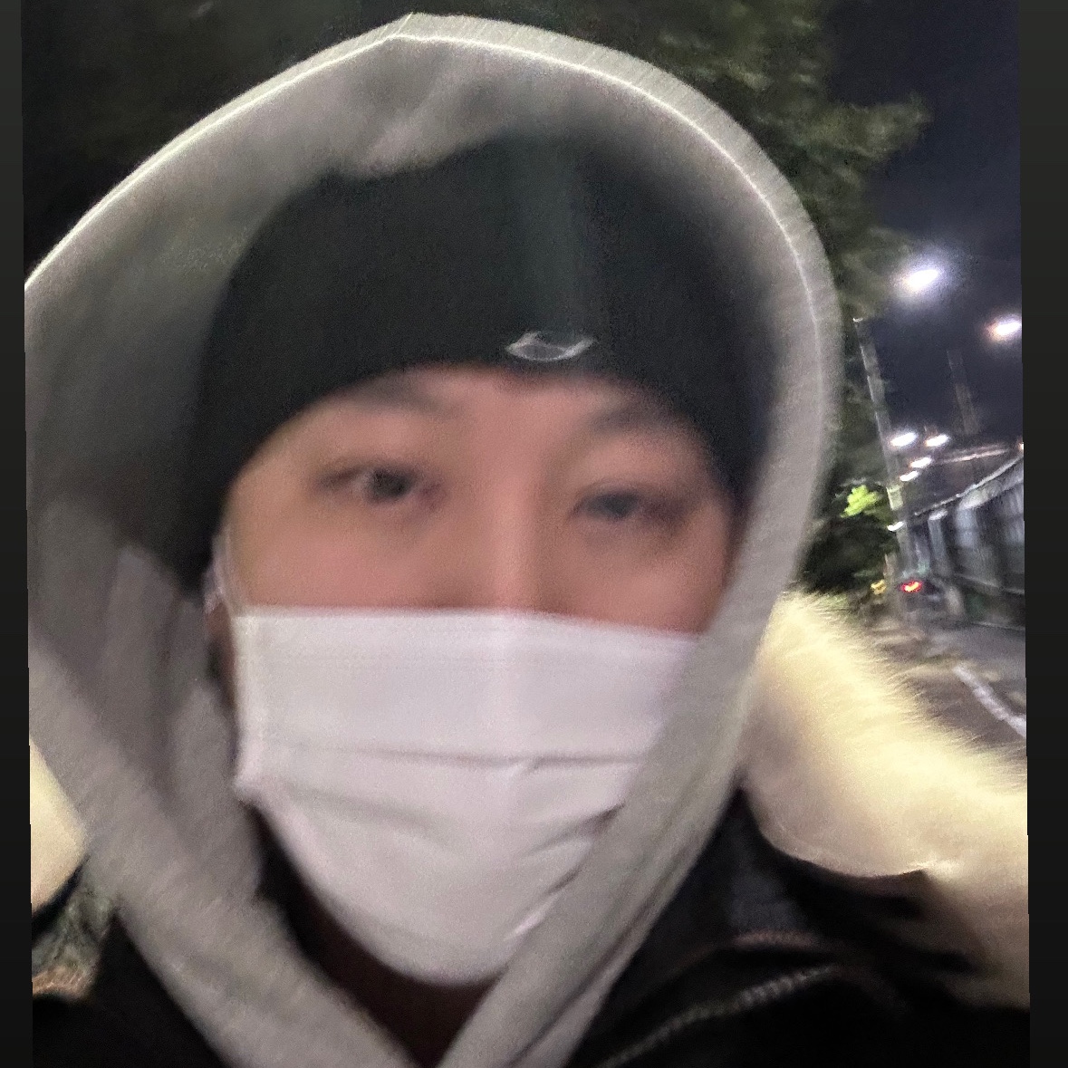 Oakley Session Beanie Blackout 착용 스타일