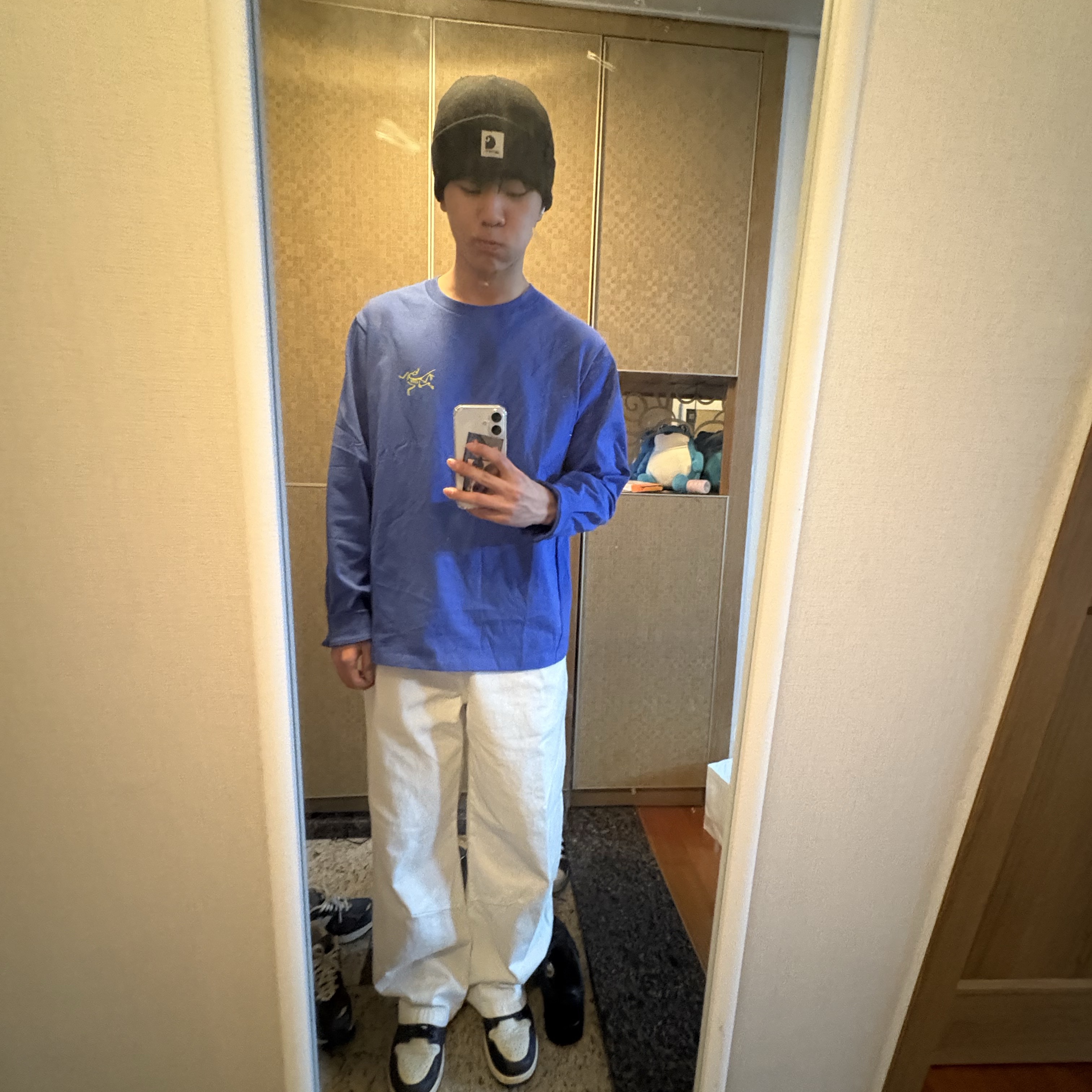 Arc'teryx Kragg Cotton LS T-Shirt Electra Euphoria 착용 스타일 - 1