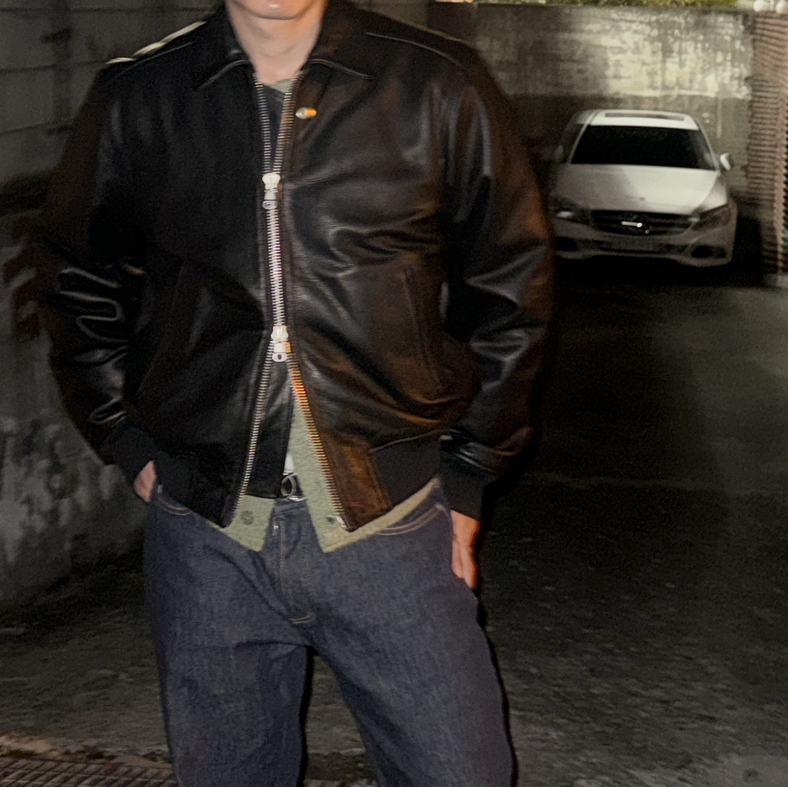 Stussy Leather Flight Jacket Black 착용 스타일 - 6