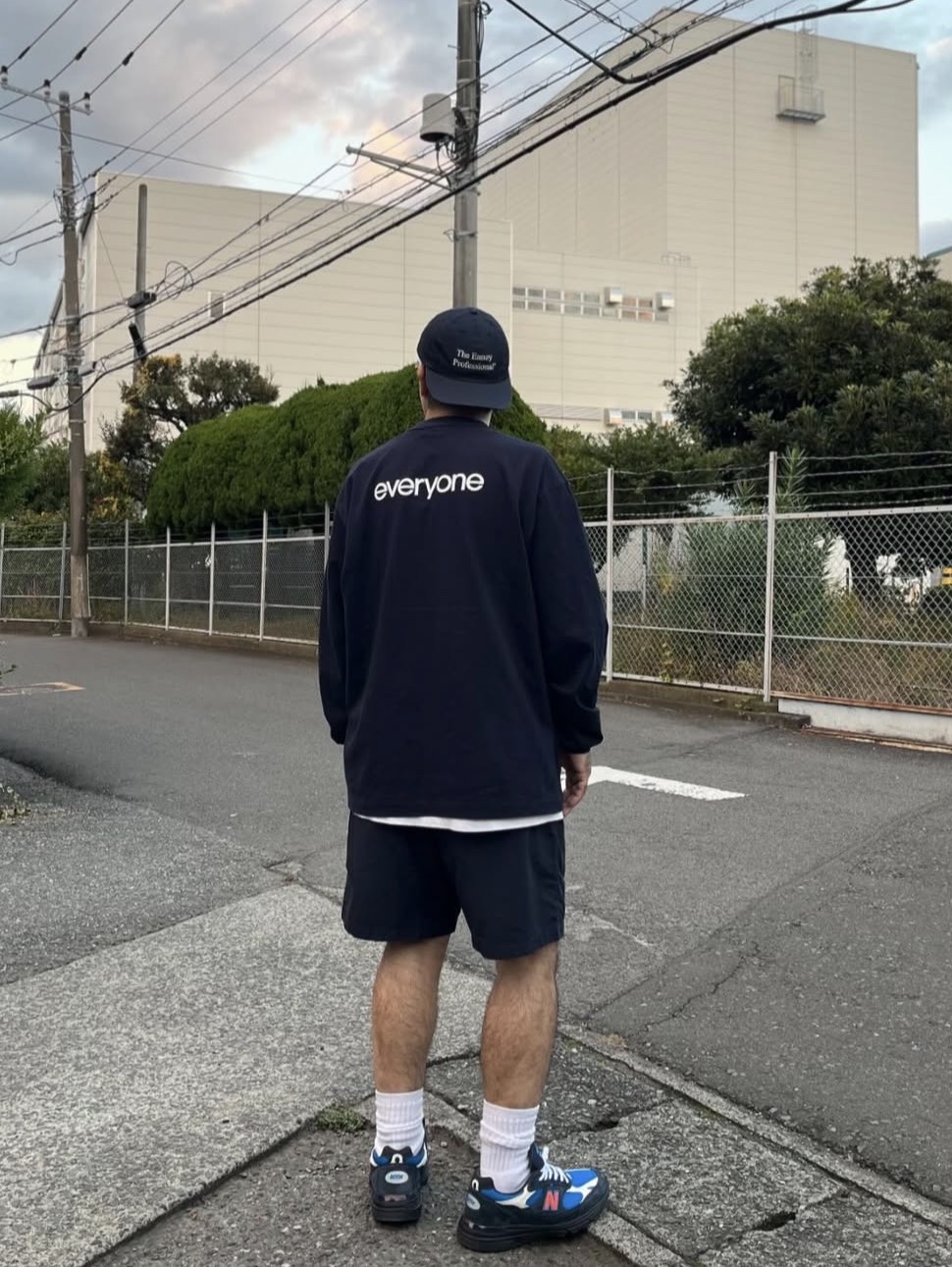 New Balance x Kith x Madison Square Garden 993 Made in USA Navy Princess Blue 착용 스타일 - 2