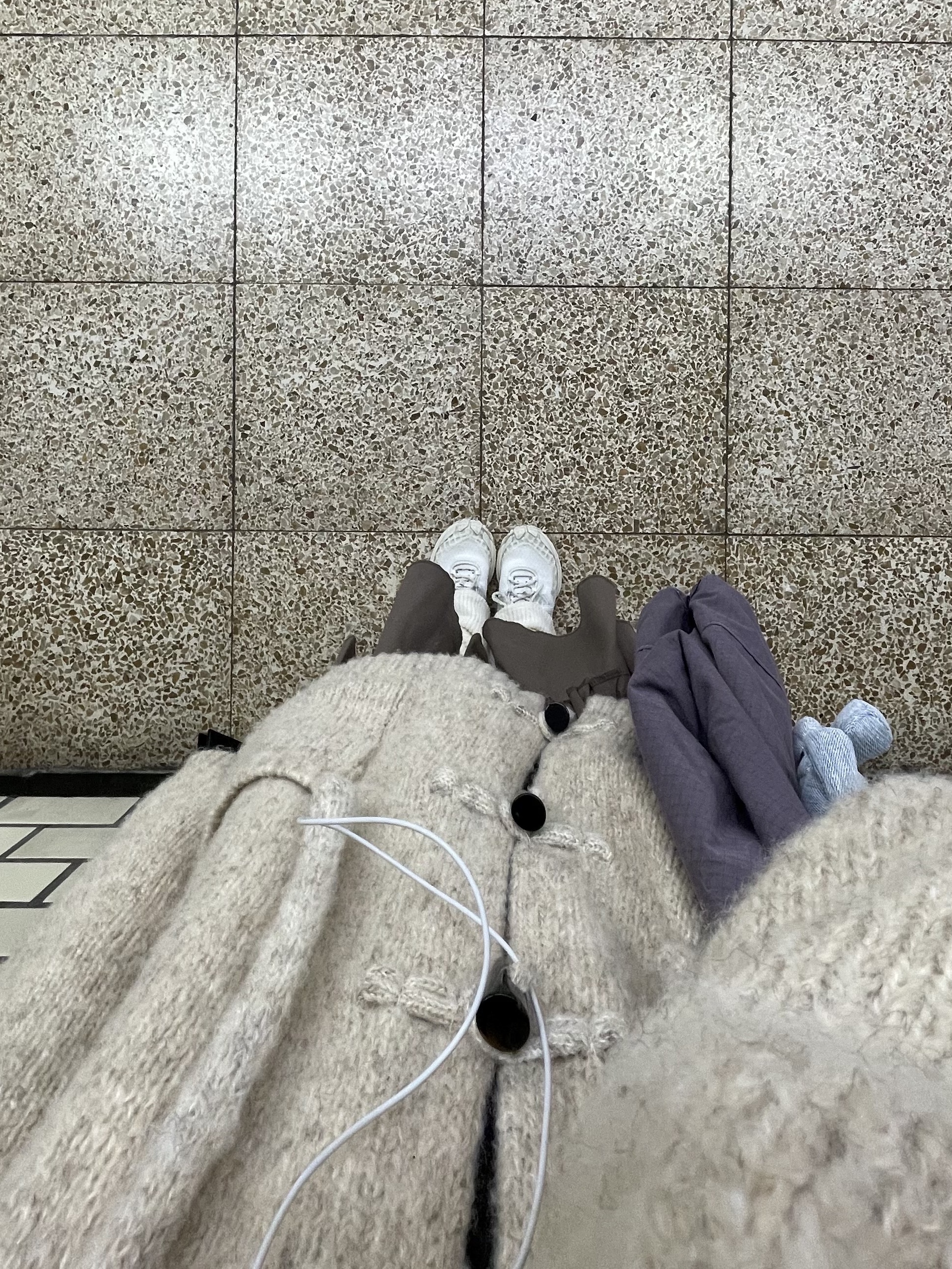 New Balance Minimus Trail White 착용 스타일