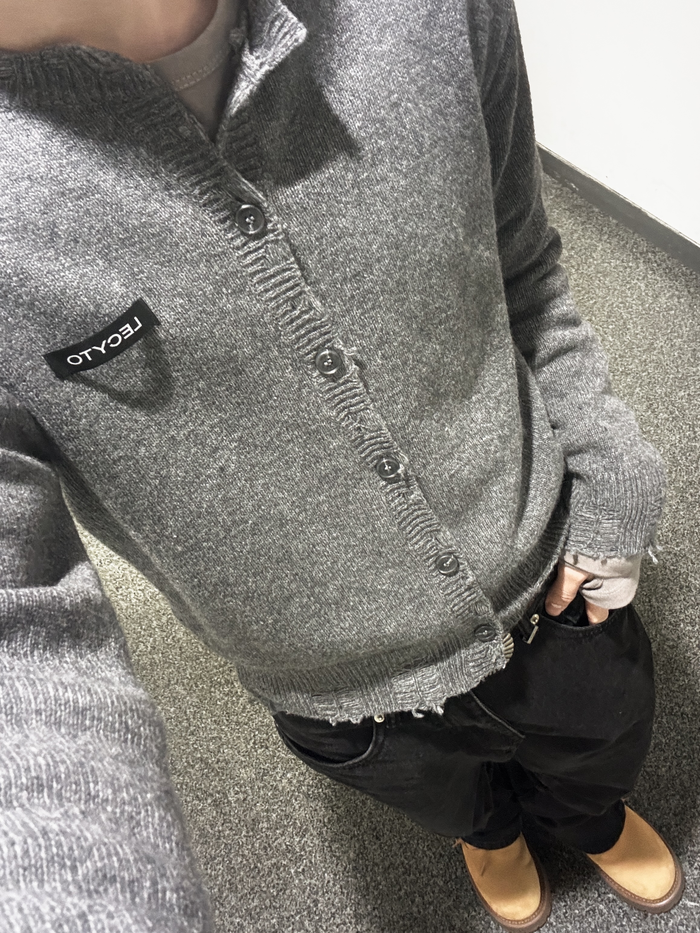 LOSTGARDEN Route Tan, Hatchingroom Double Sleeve T-Shirt Rose Grey 착용 스타일 - 5