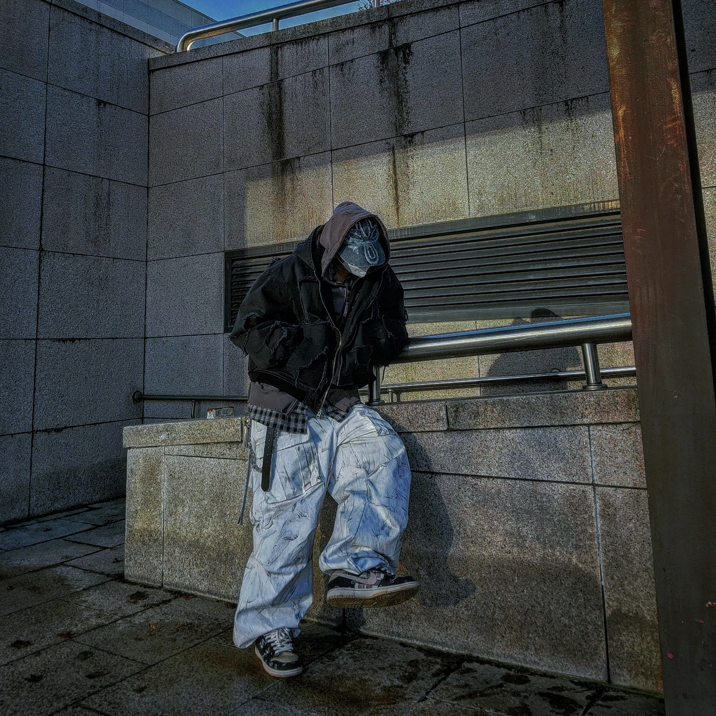 Undermycar Otter Oversized Damage-Washed Hood Zip-Up Dust - 23SS 착용 스타일