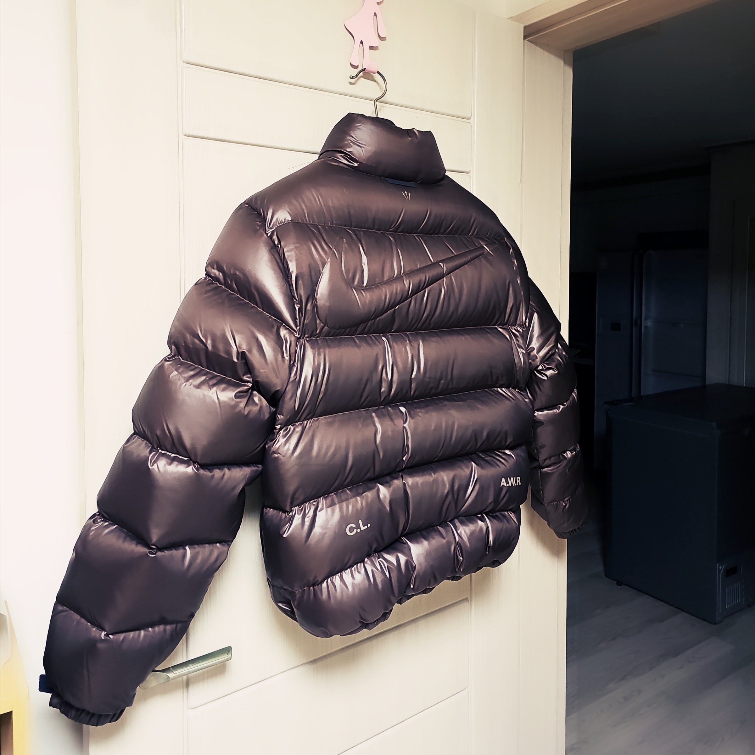 Nike x Drake Nocta Sunset Puffer Jacket Baroque Brown Olive Grey - Asia 착용 스타일 - 2
