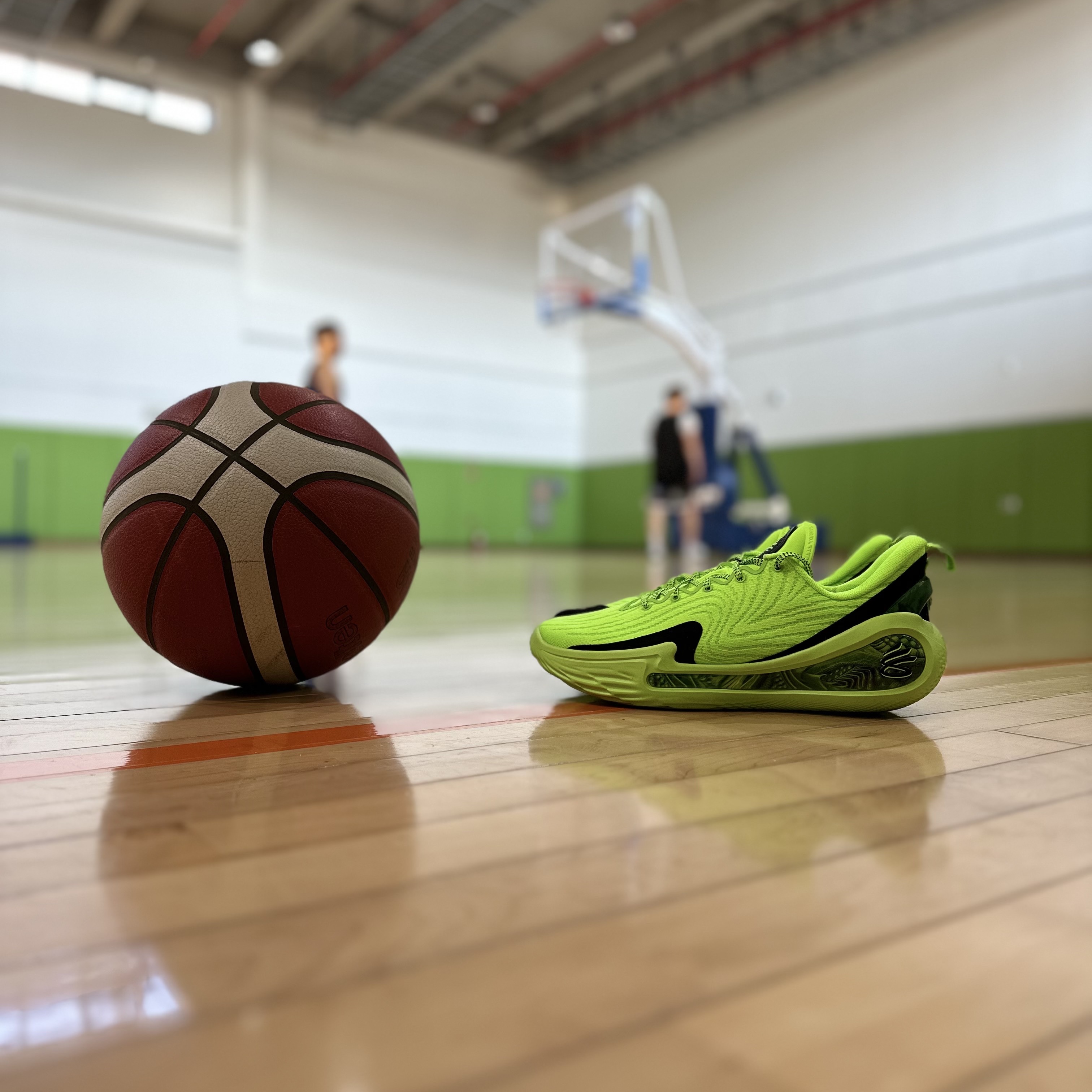 Under Armour Curry 12 Black Hyper Green 착용 스타일