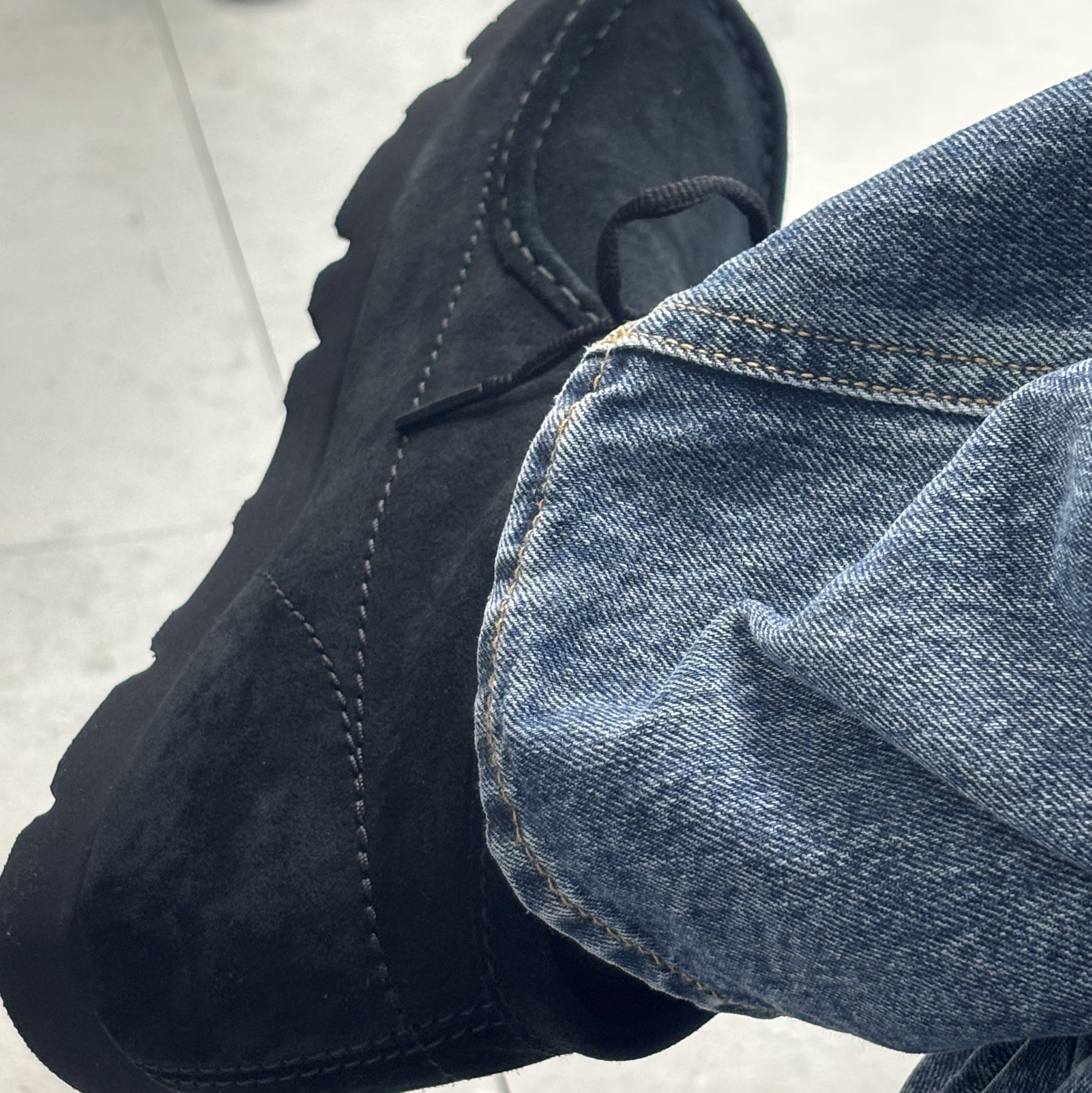 Clarks x Post Archive Faction (Paf) WallabeeBT Black Suede 착용 스타일 - 2