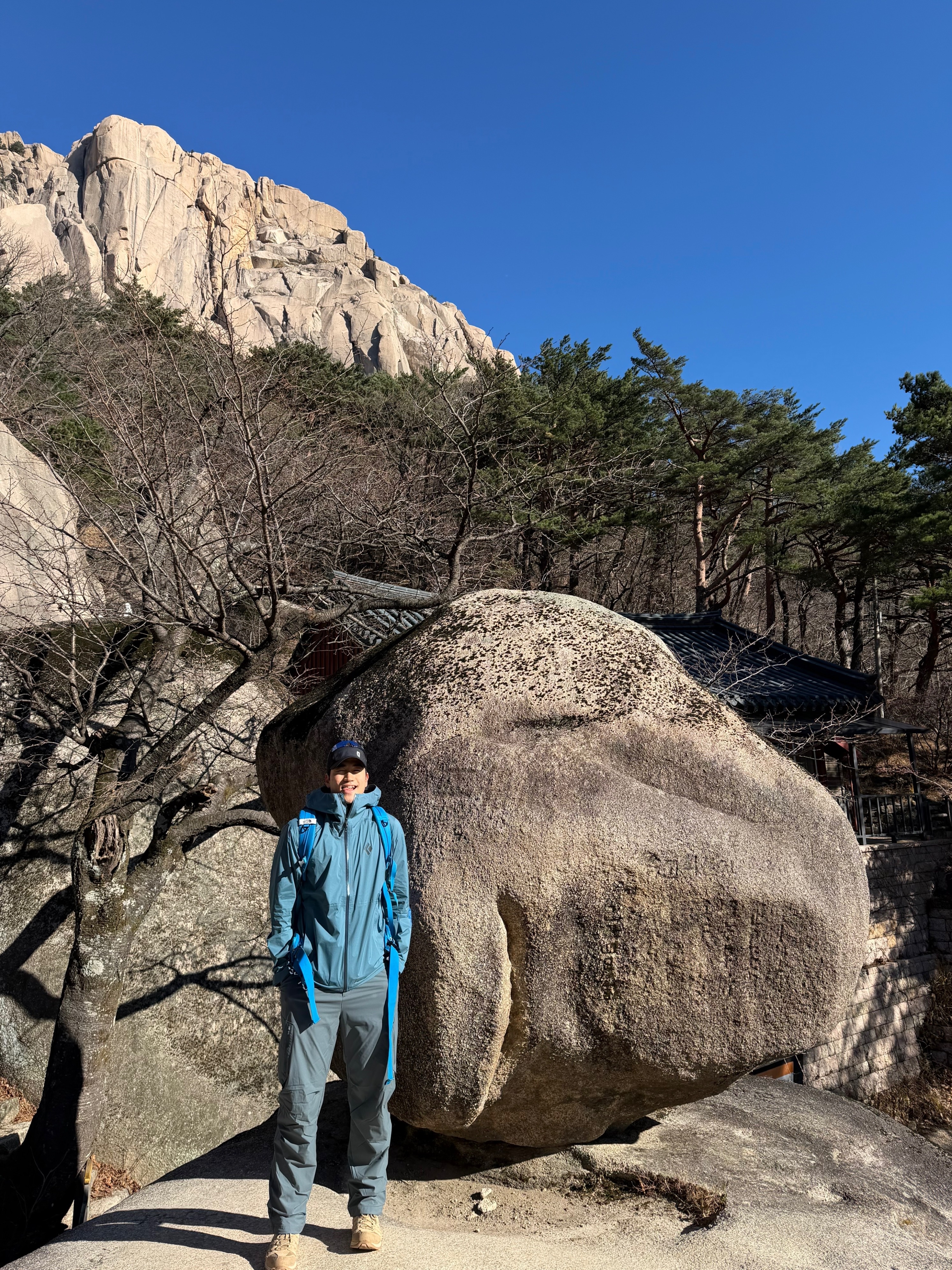 On Running Lightweight Cap Black, Black Diamond Stormline Stretch Rain Shell Creek Blue 착용 스타일 - 2