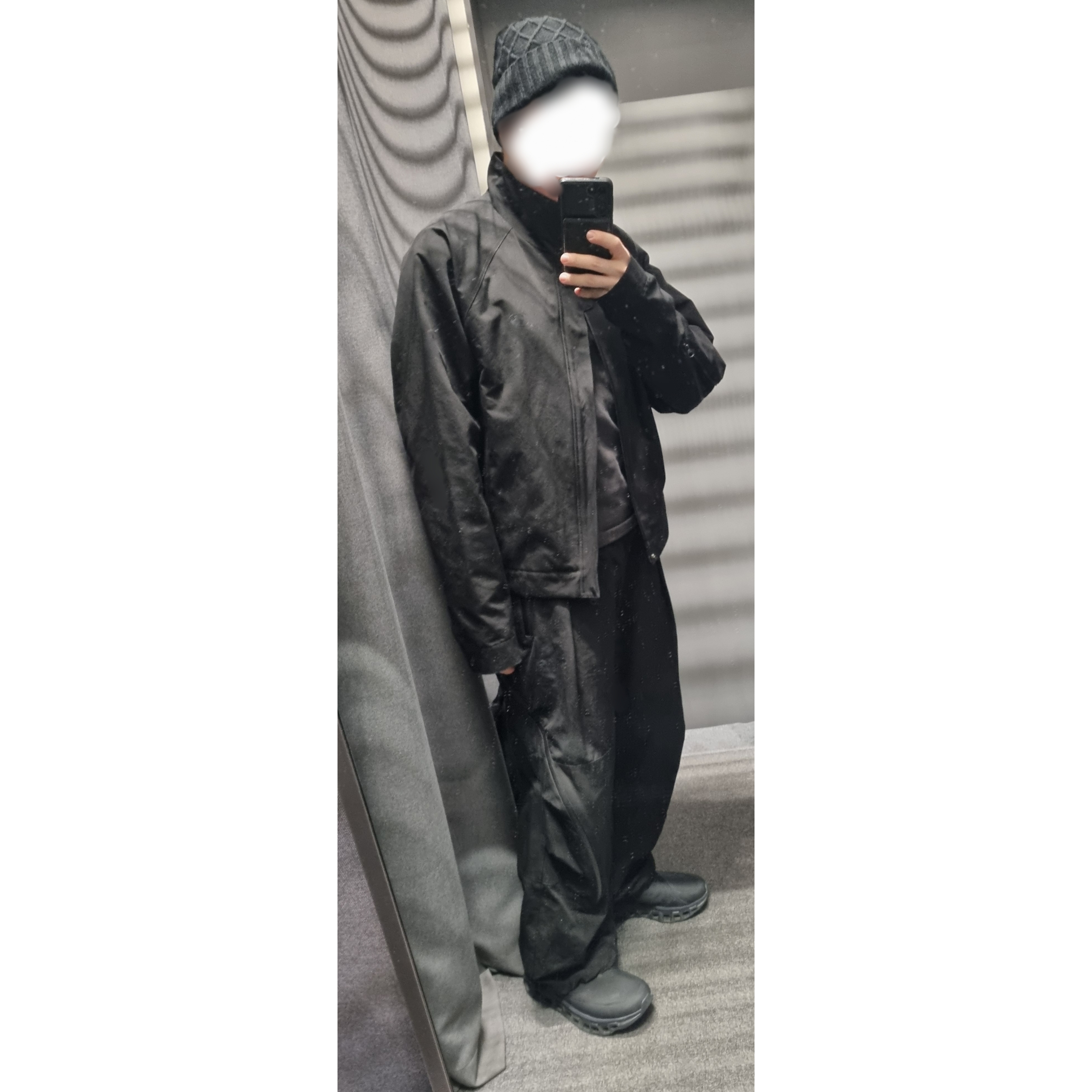 On Running x Post Archive Faction (Paf) Cloudmonster 2 Black Magnet, Uniqlo x JW Anderson Heattech Diamond Stitch Beanie Black 착용 스타일 - 1