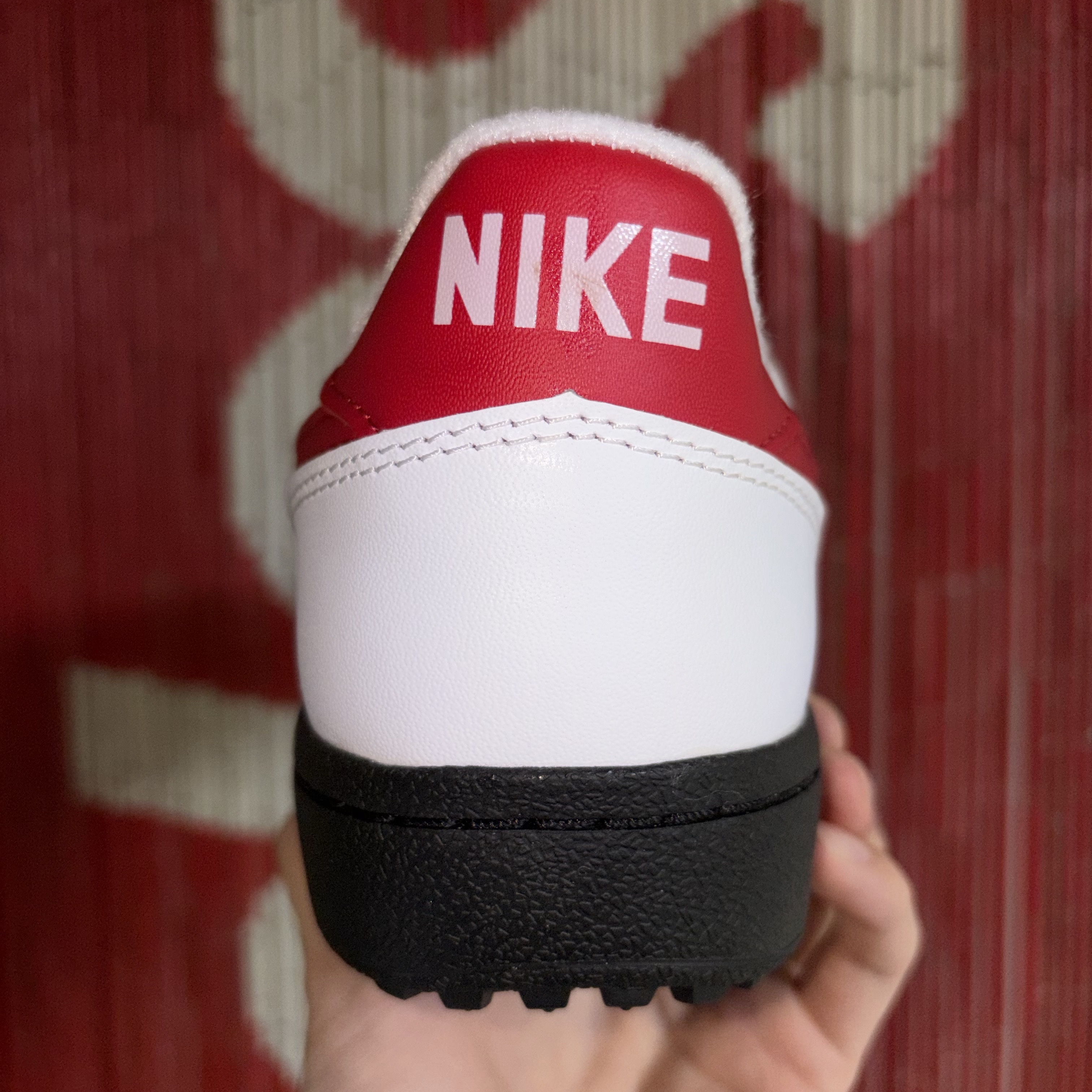 Nike Field General 82 SP White and Varsity Red 착용 스타일