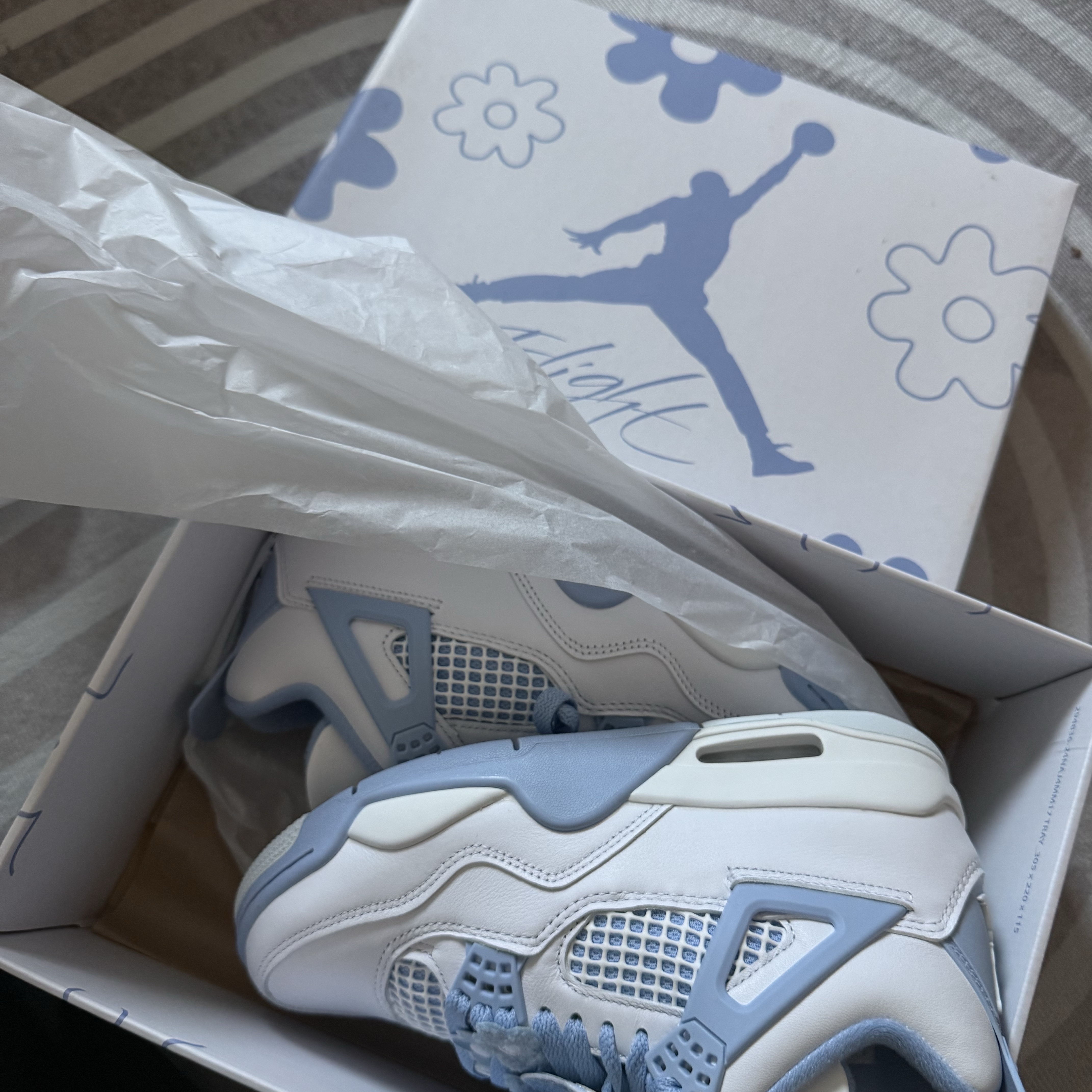 (W) Jordan 4 Retro Aluminum 착용 스타일