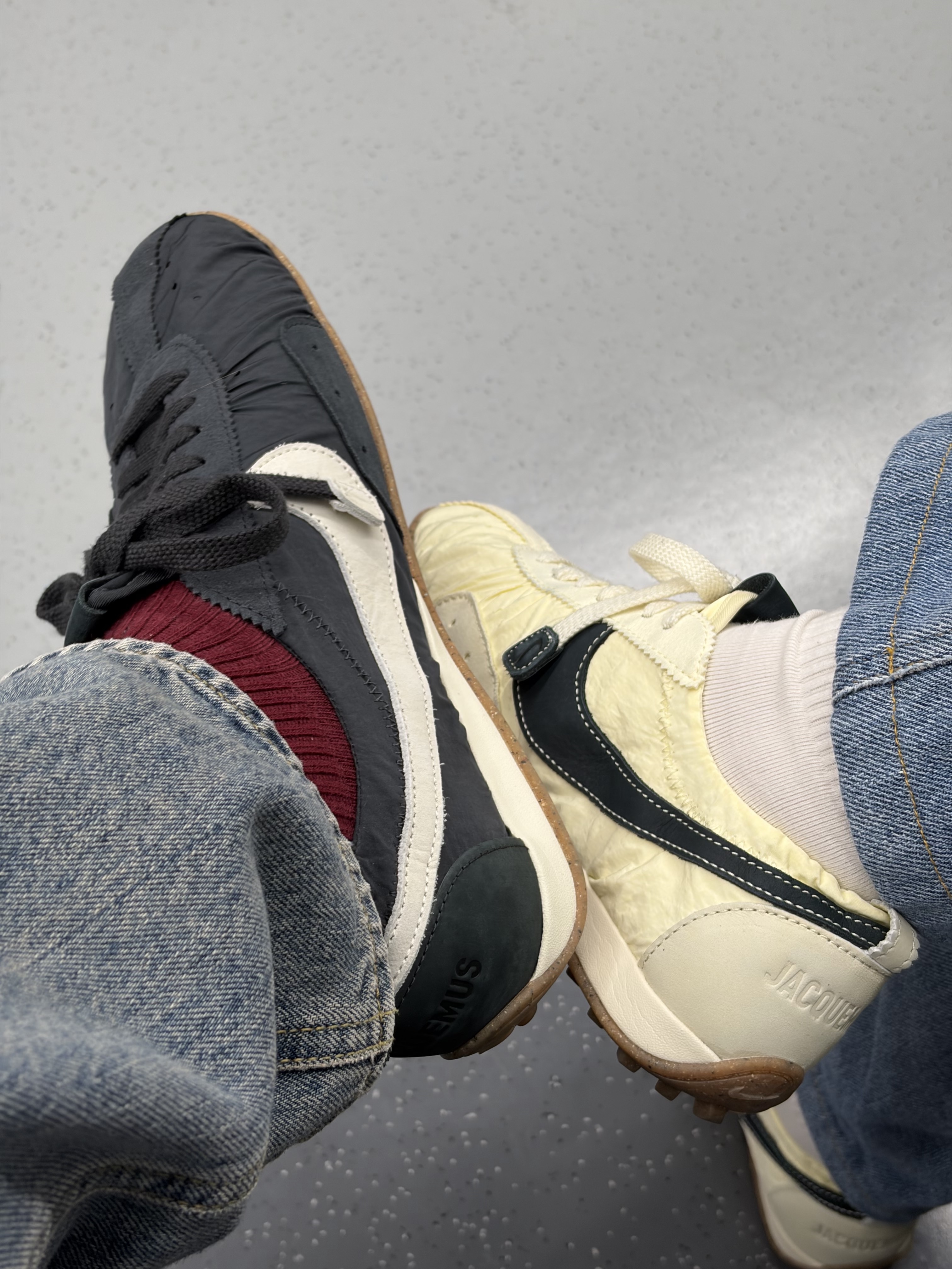 Nike x Jacquemus Moon Shoe SP Off Noir Cashmere, Nike x Jacquemus Moon Shoe SP Alabaster Off Noir 착용 스타일