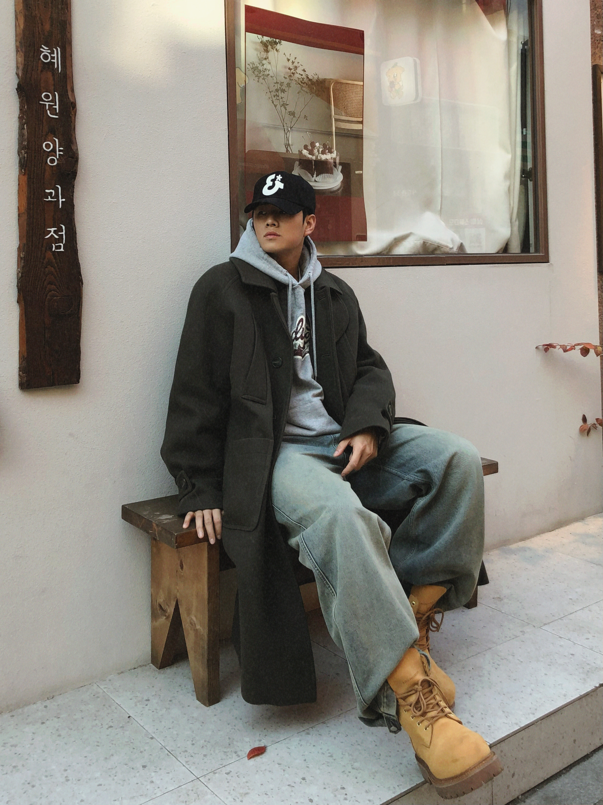 Undermycar Legion.02 Balmacaan Oversized Wool Coat Khaki, LOSTGARDEN Route Tan 착용 스타일 - 2
