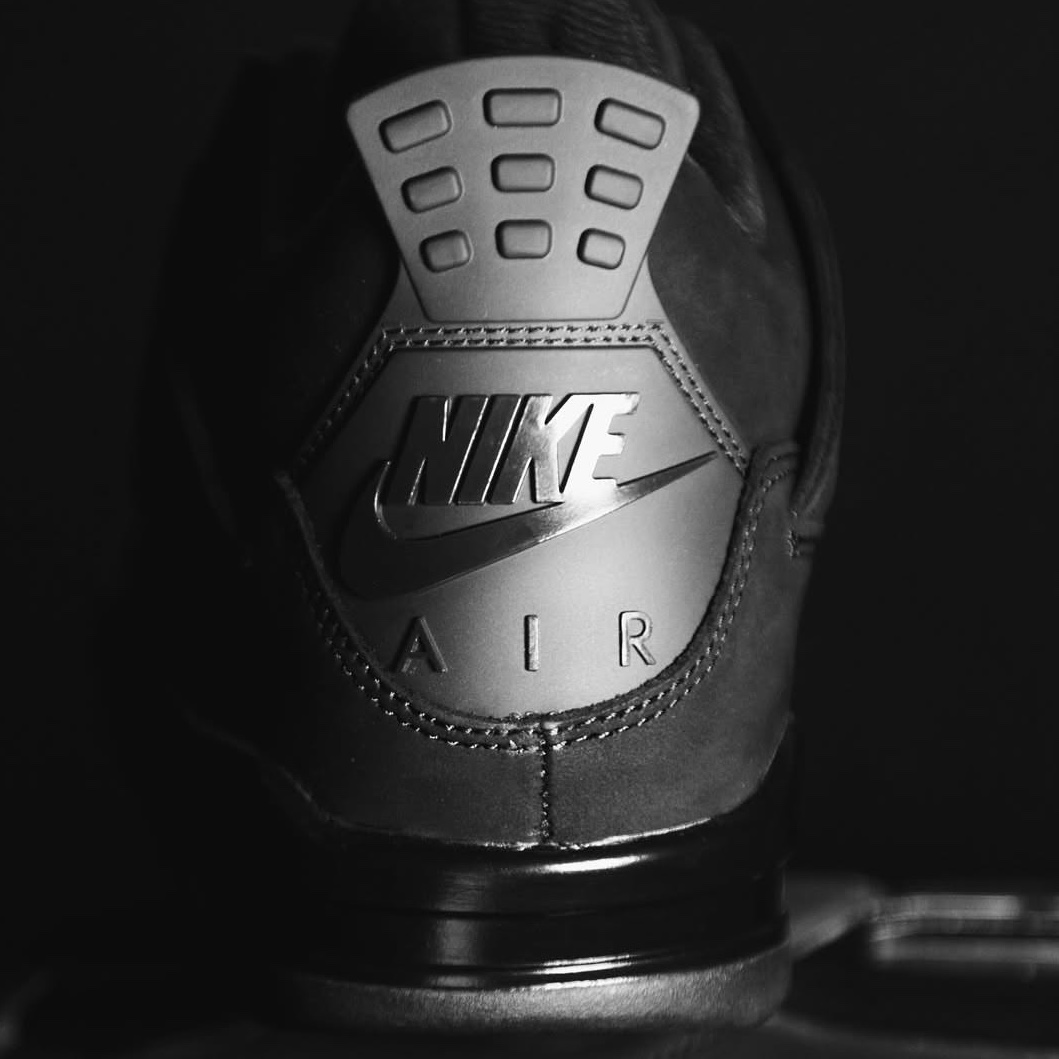 Jordan 4 Retro Black Cat 2025 착용 스타일 - 1