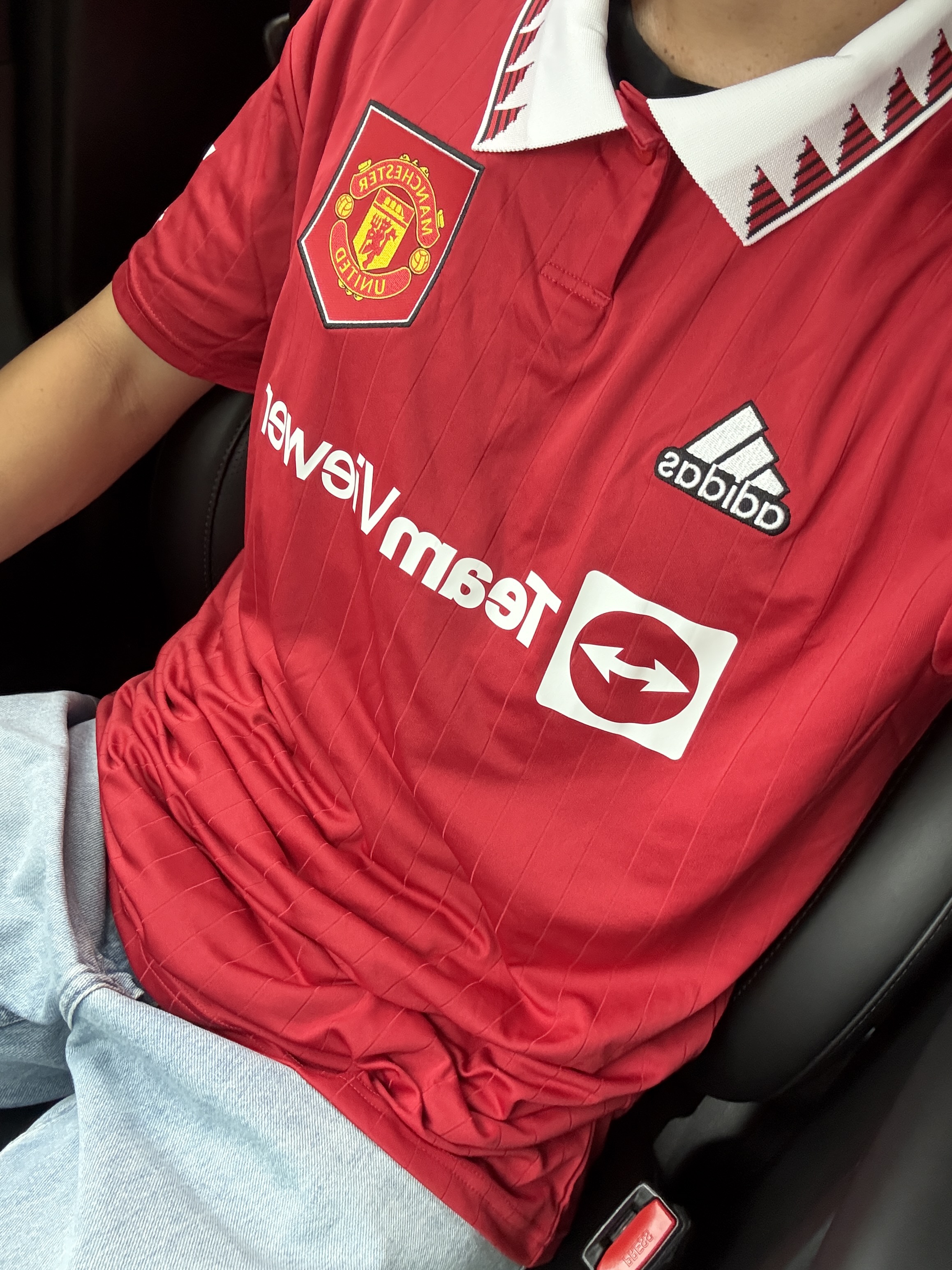 Adidas Manchester United 2022/23 Home Jersey Real Red - US Sizing (Non Marking Ver.) 착용 스타일