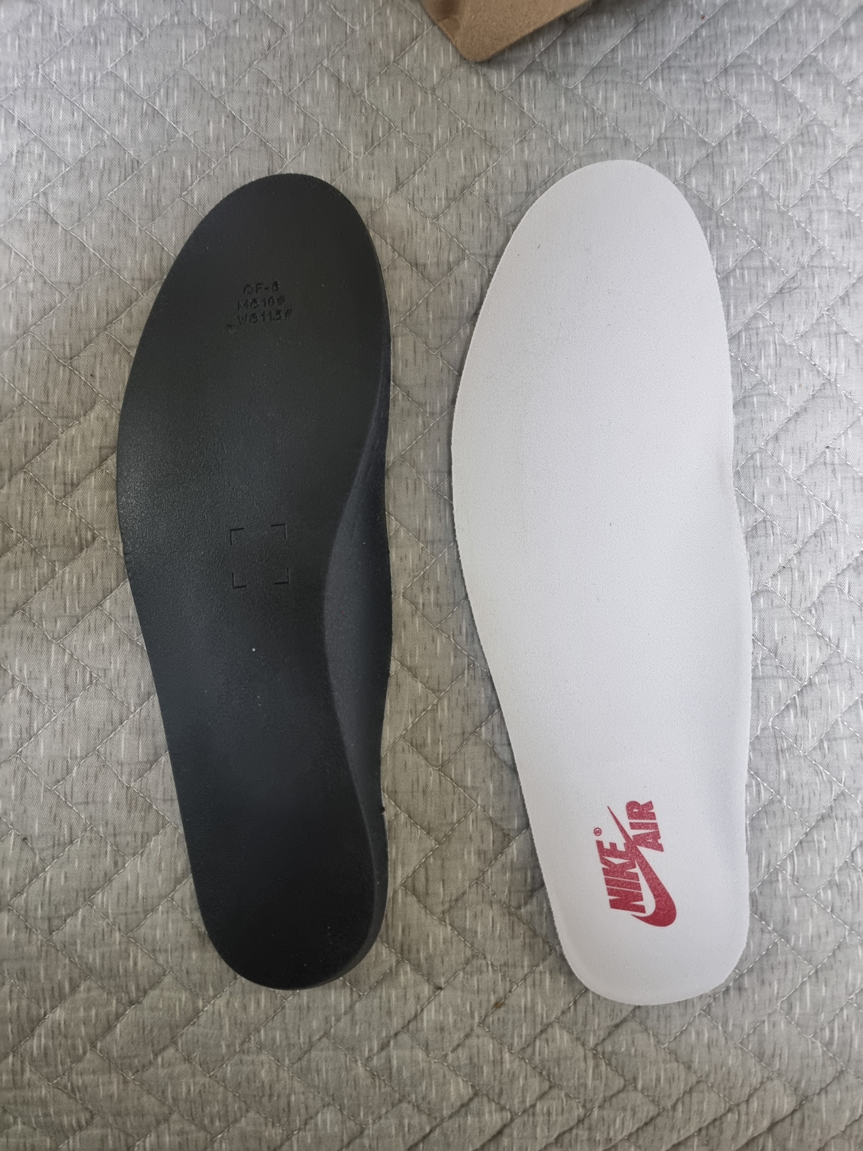 Jordan 1 Retro Low OG Chicago 착용 스타일 - 6
