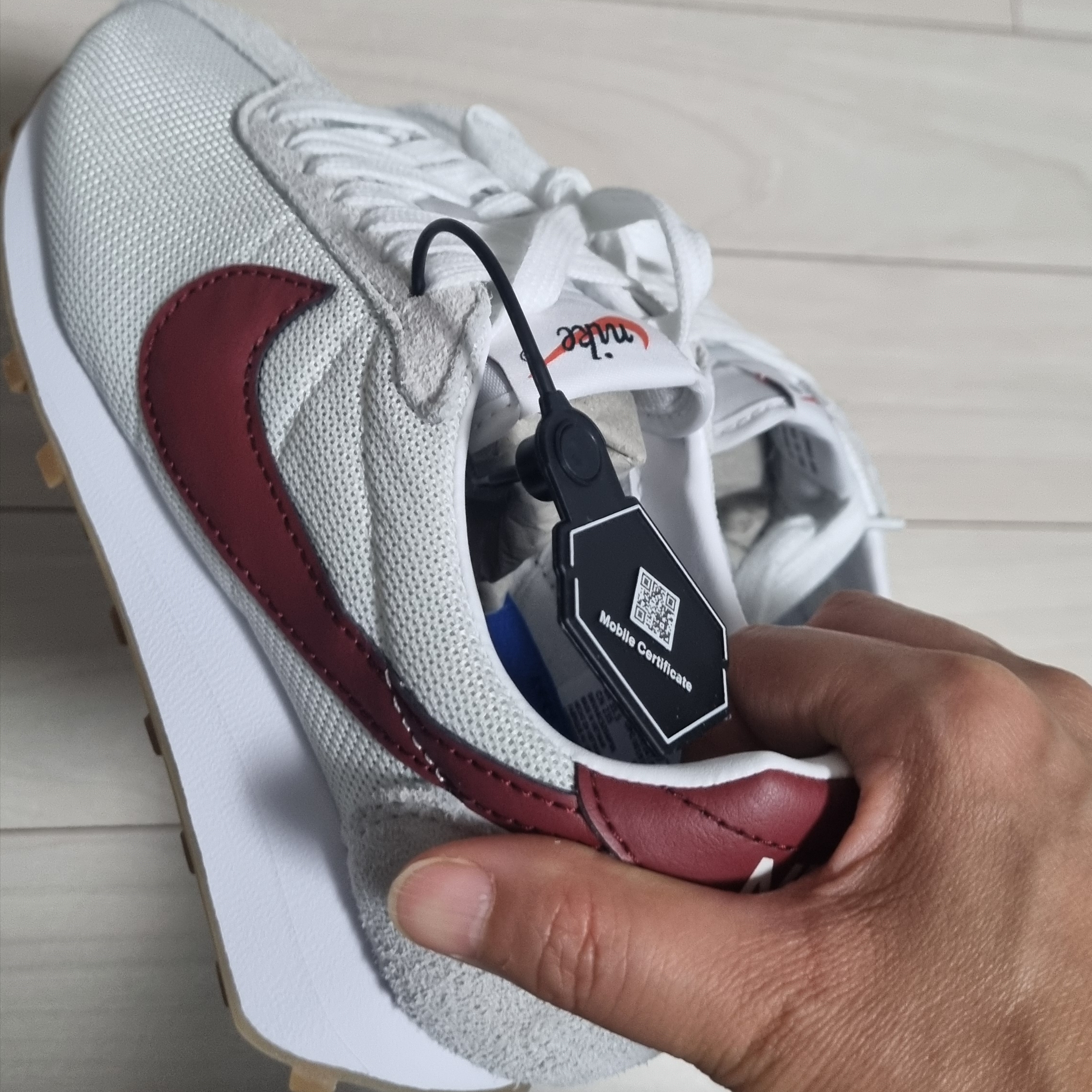 (W) Nike LD-1000 Summit White Sail 착용 스타일