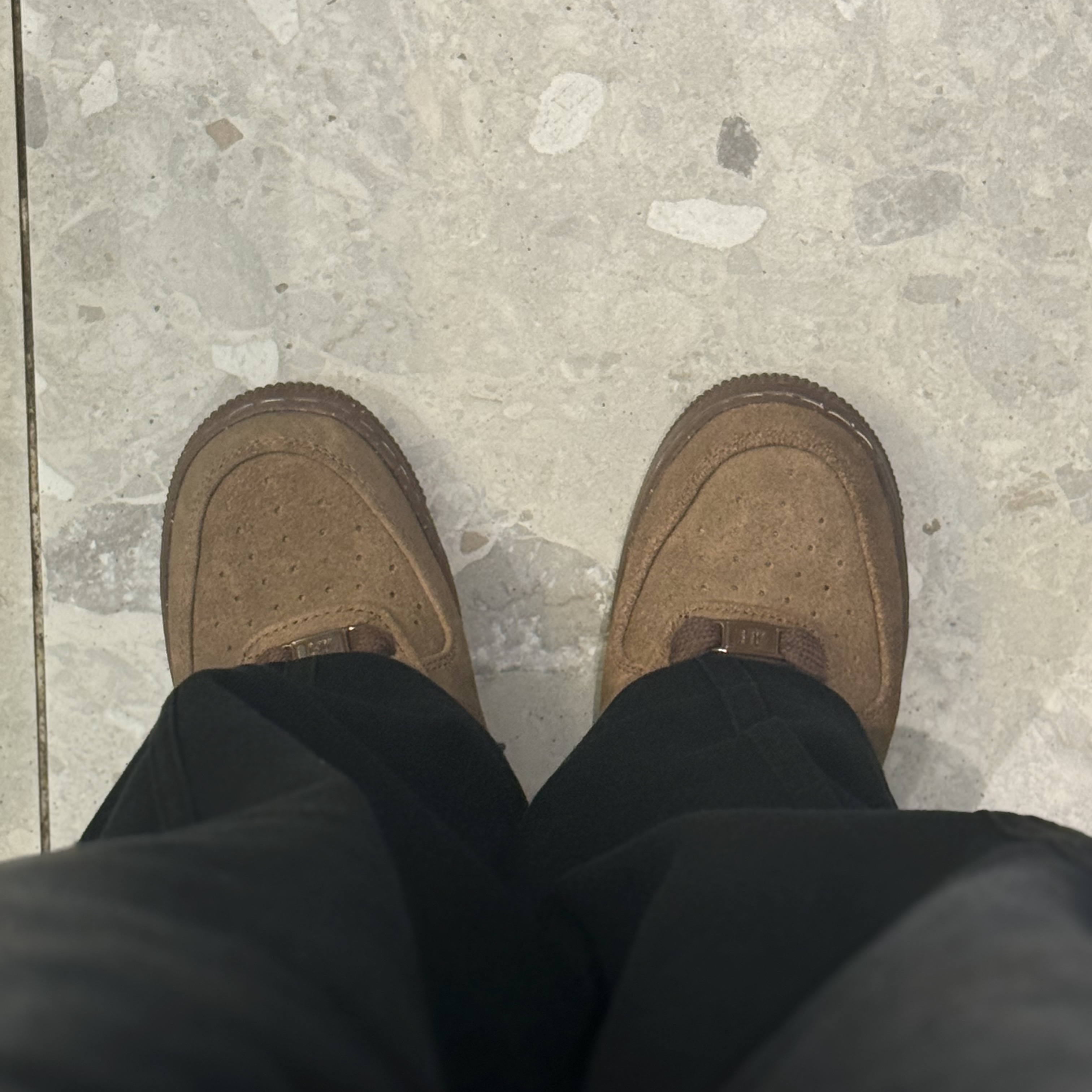 (W) Nike Air Force 1 '07 Cacao Wow 착용 스타일 - 1