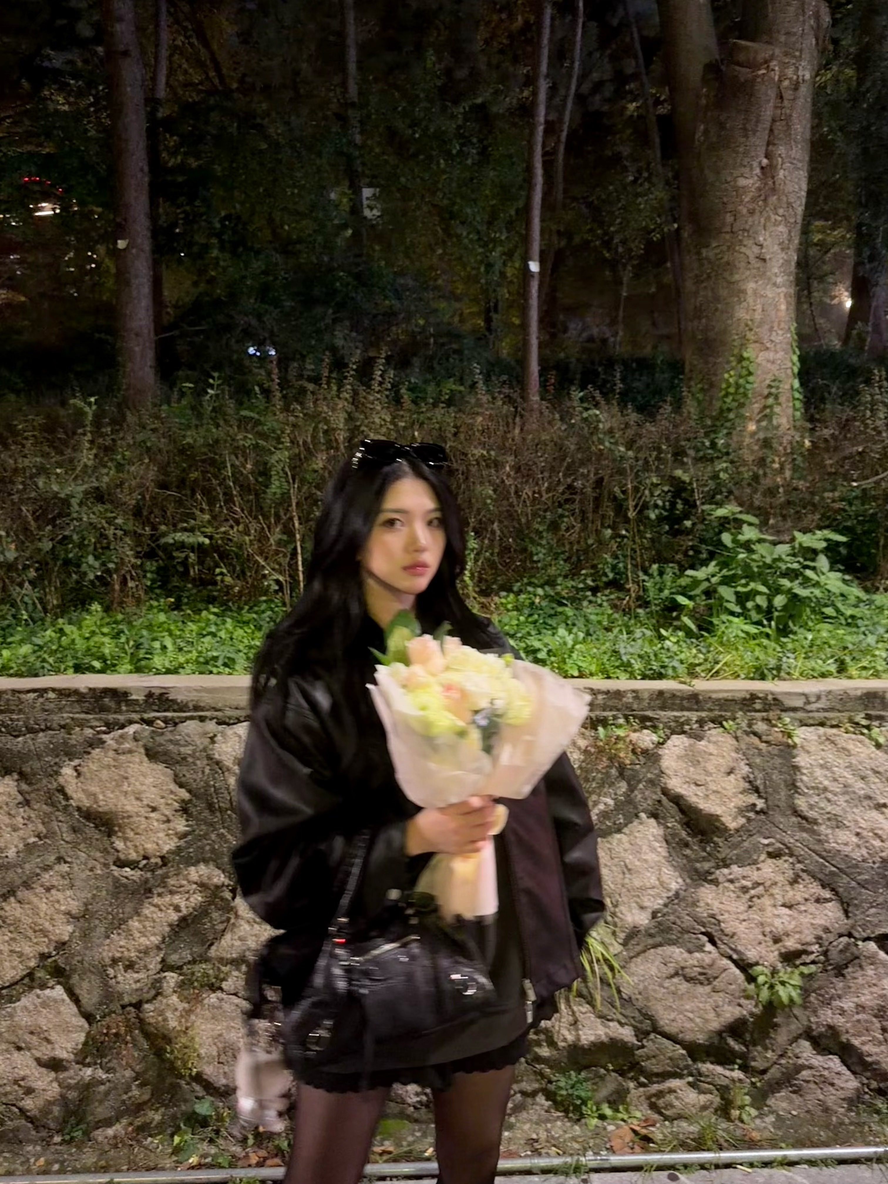 Gentle Monster Antena 01 Black, Balenciaga Le City Small Bag Black 착용 스타일 - 2