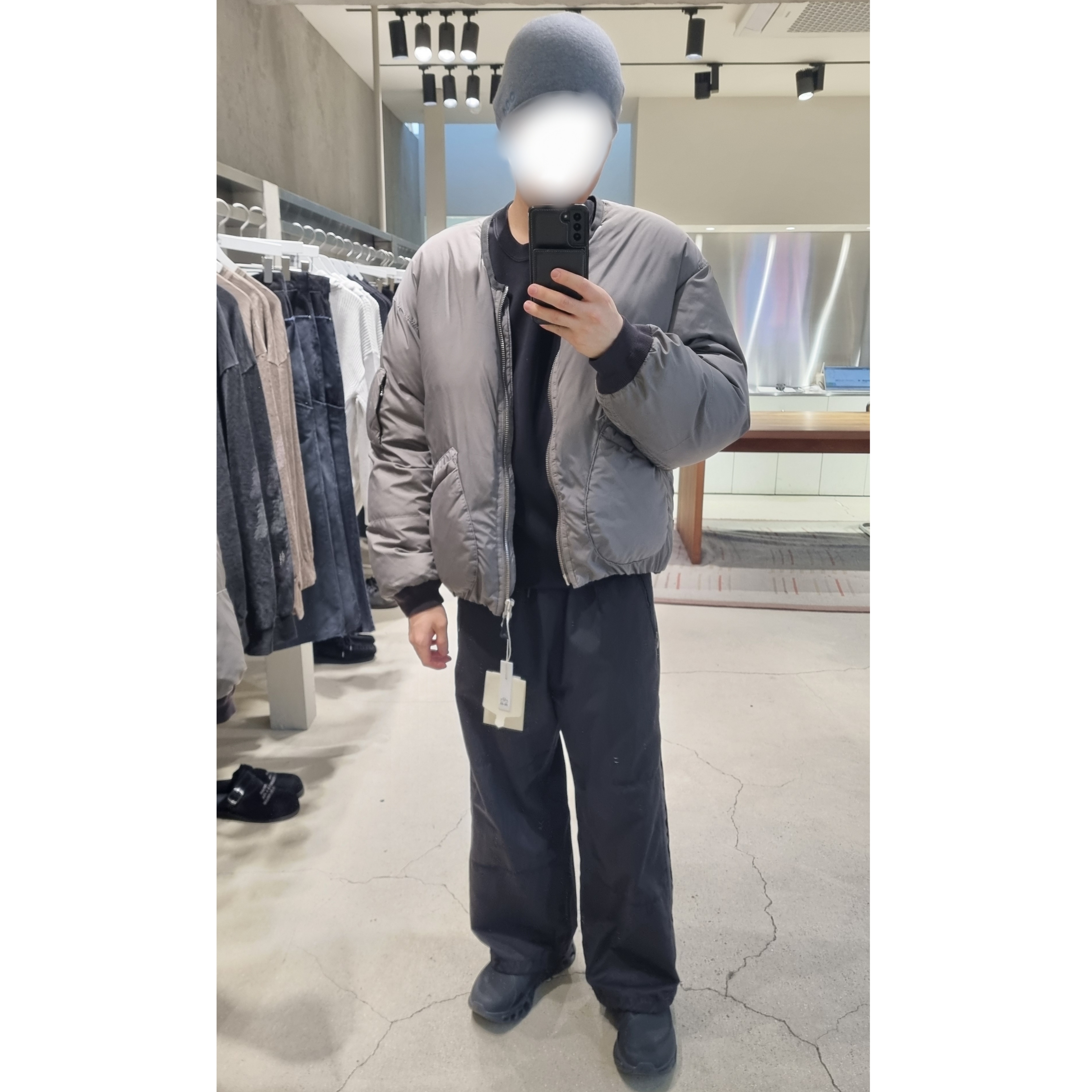 On Running x Post Archive Faction (Paf) Cloudmonster 2 Black Magnet, Polyteru Floral Down Liner Jacket Sage 착용 스타일 - 1