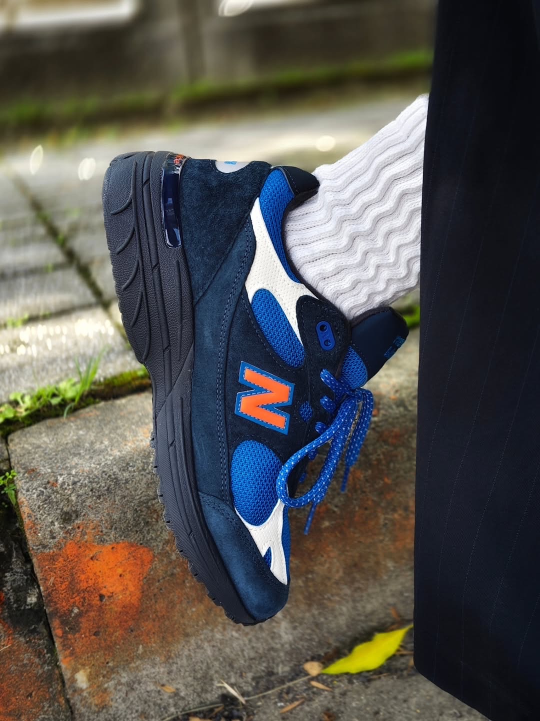 New Balance x Kith x Madison Square Garden 993 Made in USA Navy Princess Blue 착용 스타일 - 1