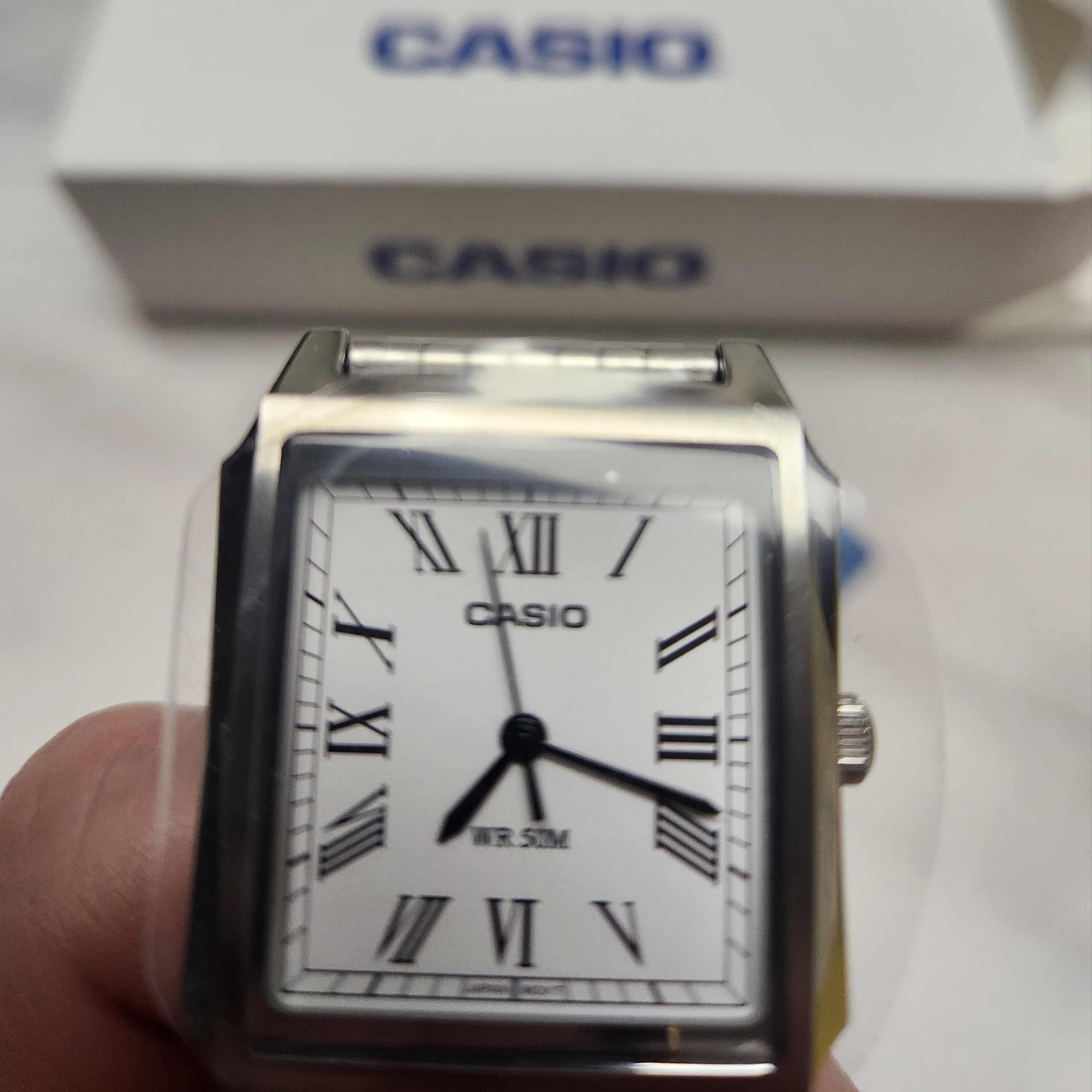Casio MTP-B190D-7BV 착용 스타일