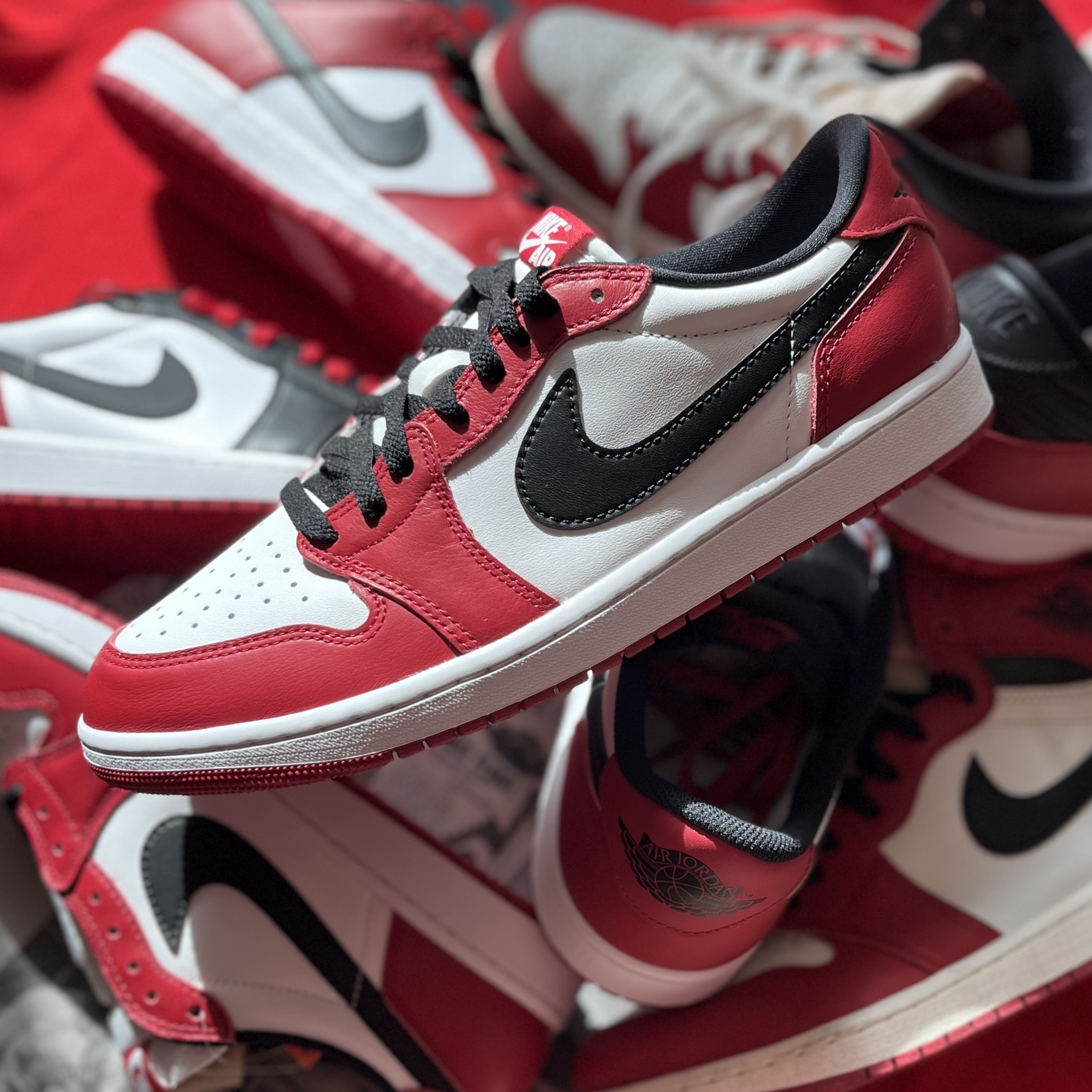 Jordan 1 Retro Low OG Chicago, Jordan 1 Retro Low OG Black Toe 착용 스타일