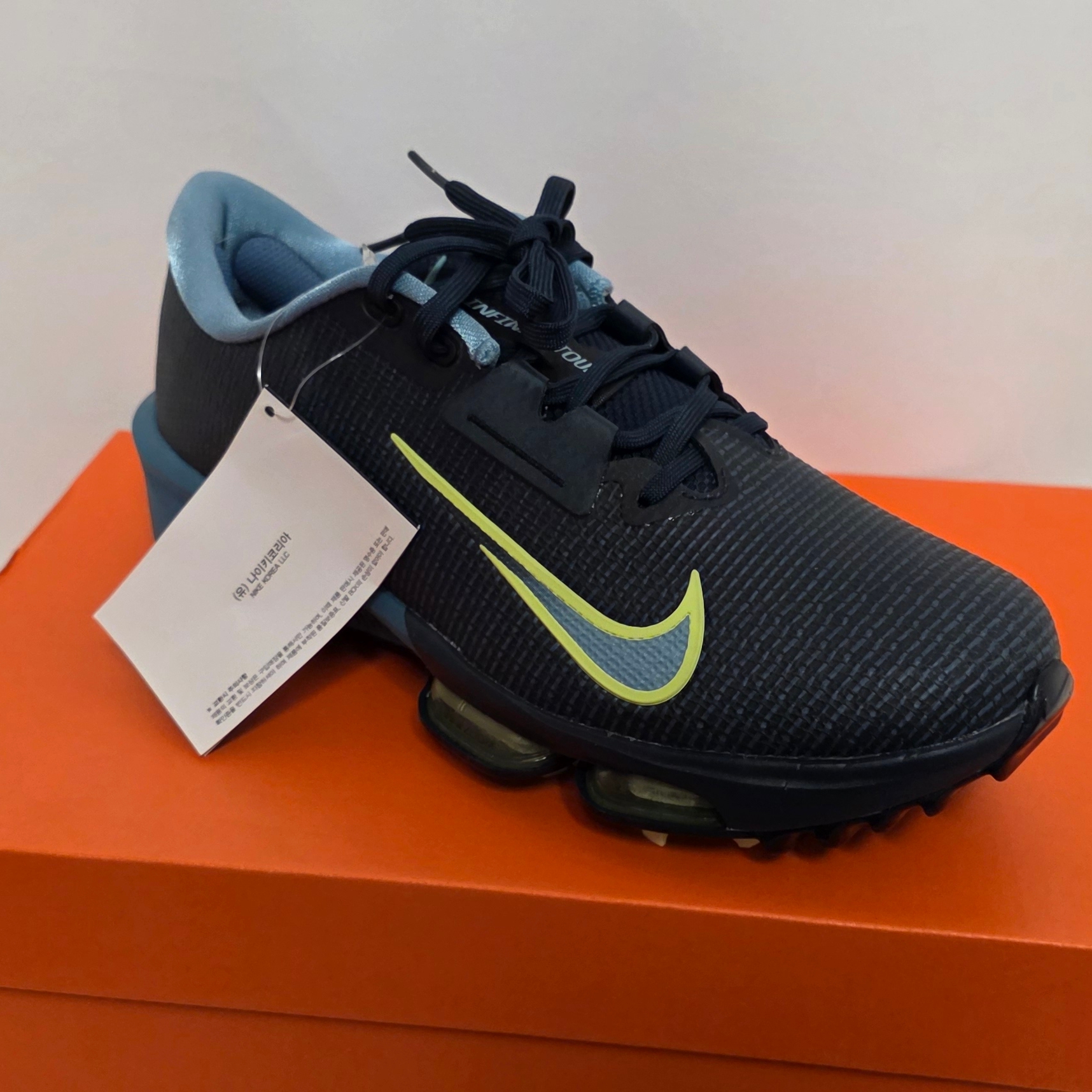 Nike Infinity Tour 2 Armory Navy Smokey Blue 착용 스타일