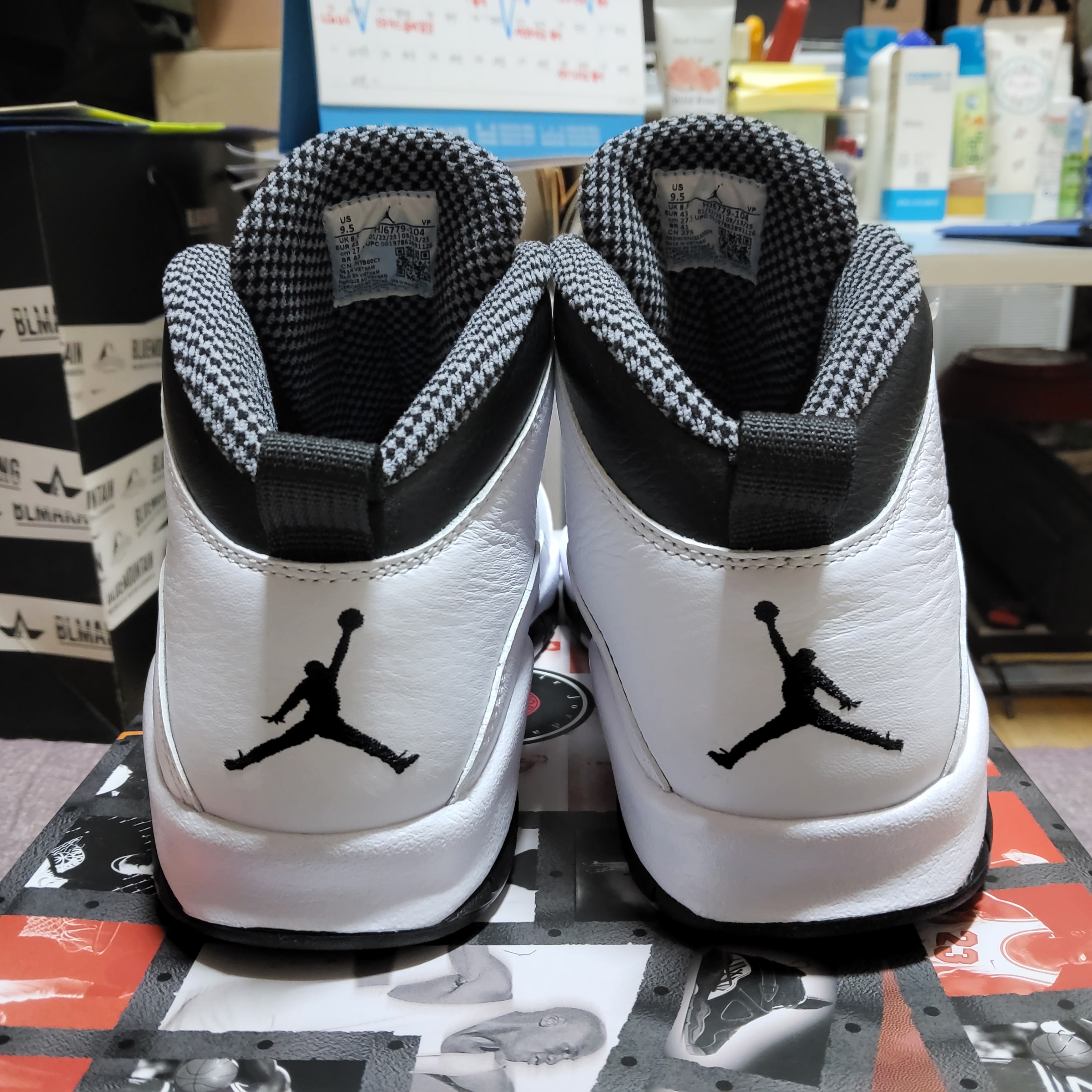 Jordan 10 Retro Light Steel Grey 착용 스타일 - 5