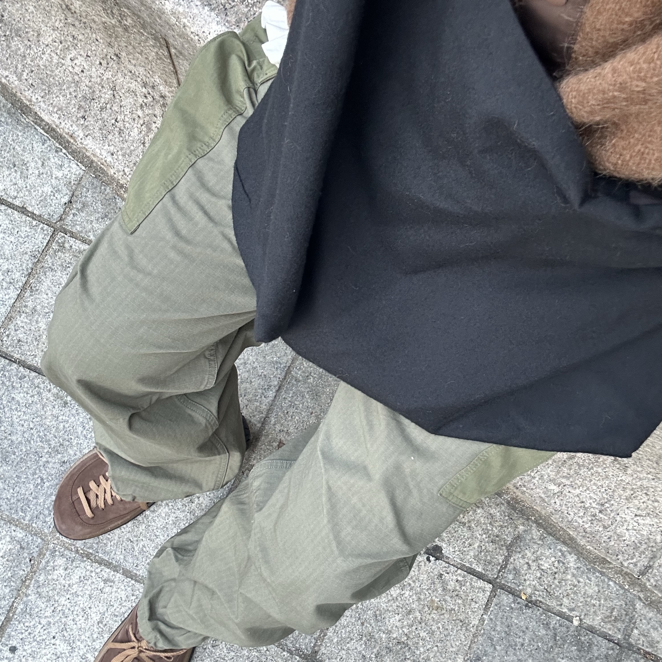 Birkenstock x Thibo Denis 1774 Uerzell Suede Marone - Regular, Nanamica Cargo Pants Khaki 착용 스타일 - 1
