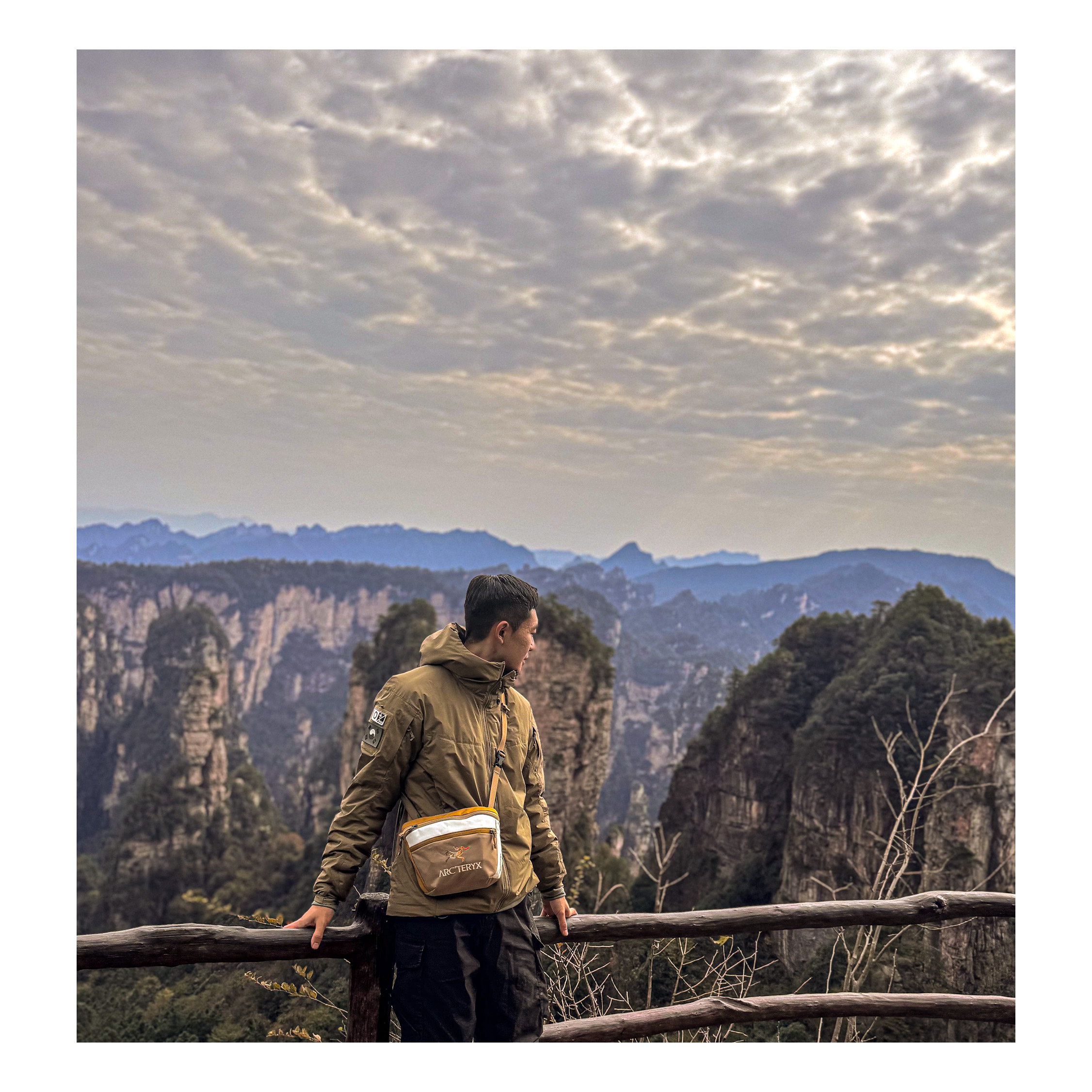 Arc'teryx LEAF Cold WX Hoody LT Gen 2 Crocodile, Arc'teryx x Beams Mantis 2 Waist Pack Nagomi 착용 스타일
