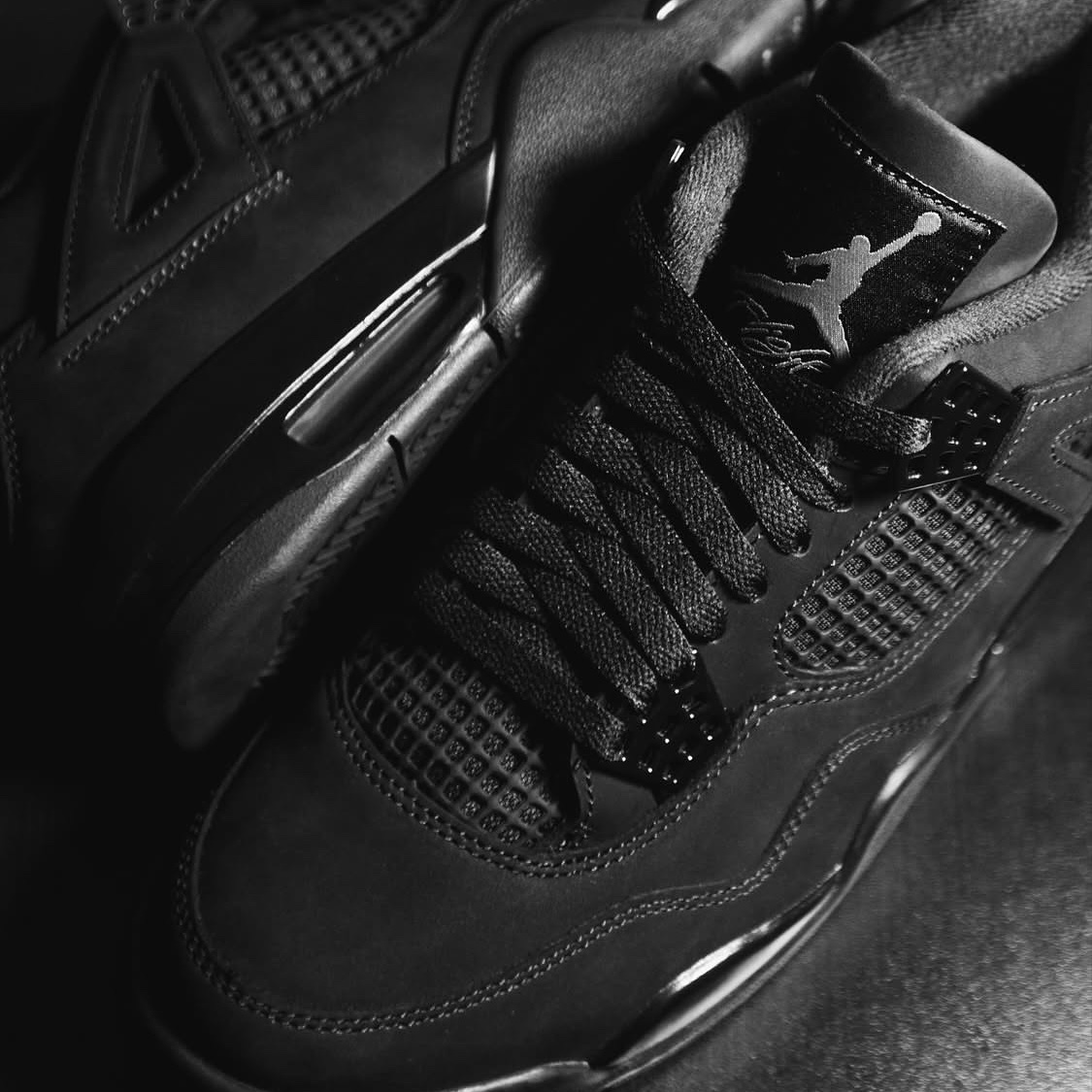 Jordan 4 Retro Black Cat 2025 착용 스타일 - 2