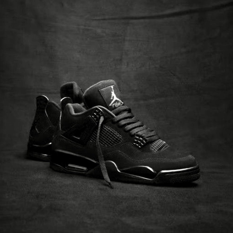 Jordan 4 Retro Black Cat 2025 착용 스타일