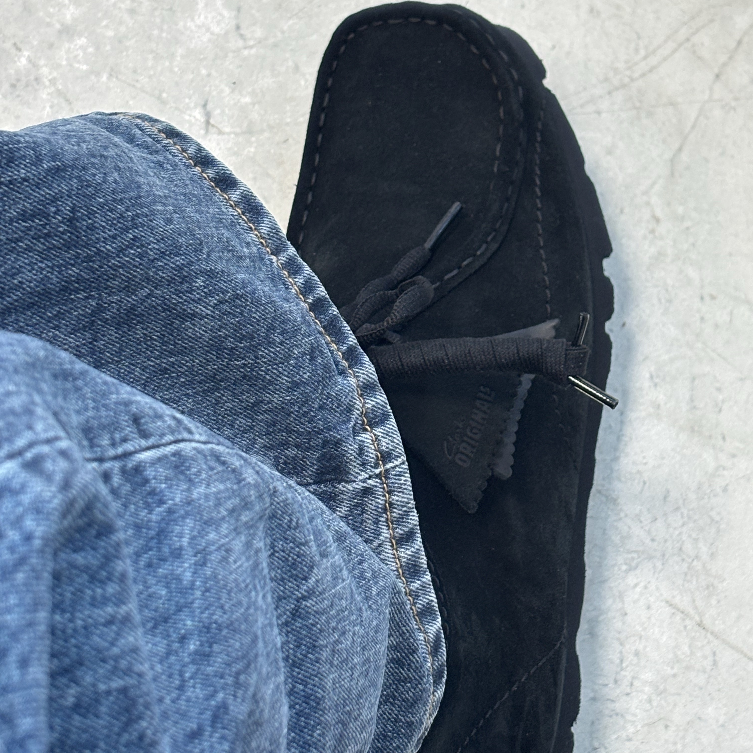 Clarks x Post Archive Faction (Paf) WallabeeBT Black Suede 착용 스타일 - 1