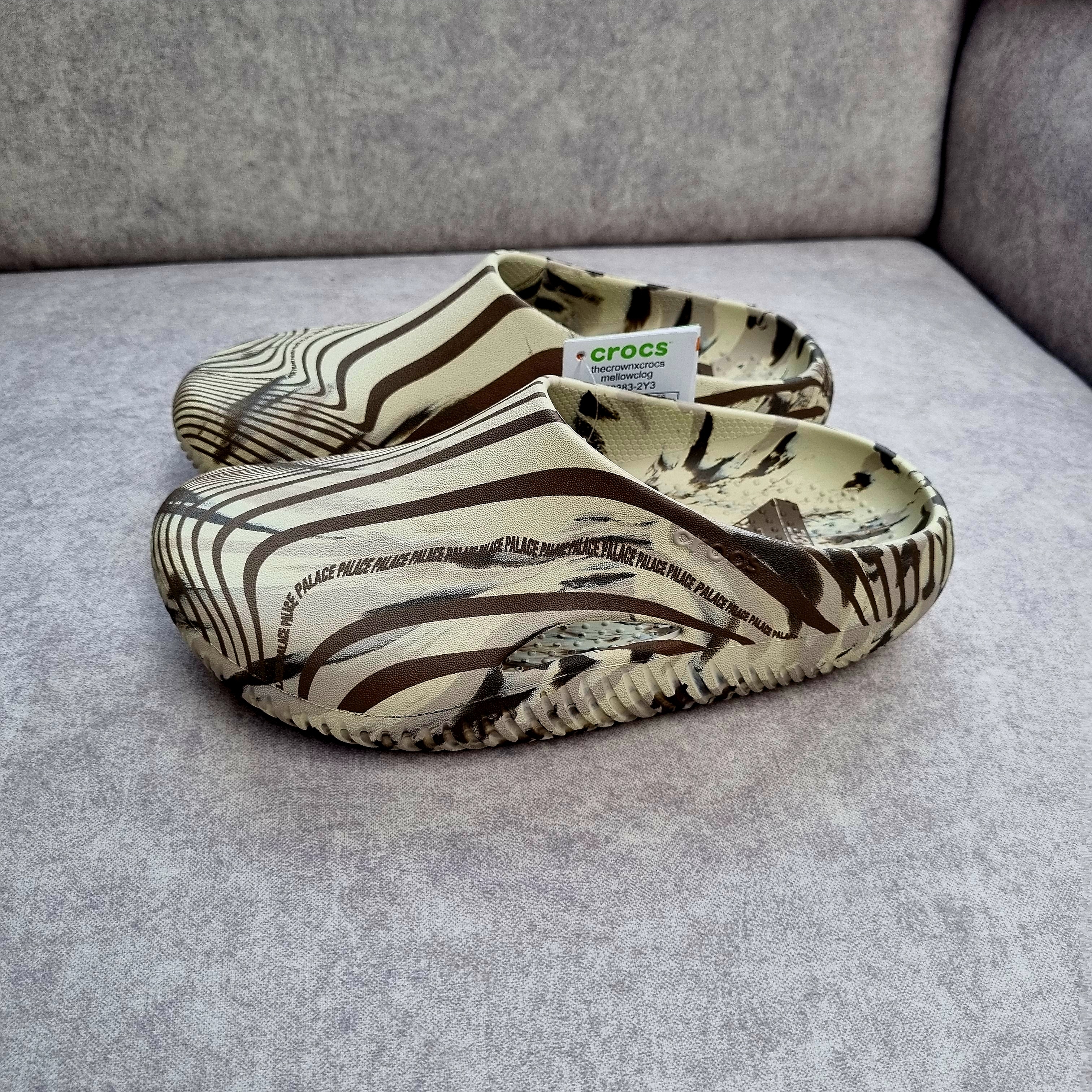Crocs x Palace Recovery Clog Bone Multi 착용 스타일