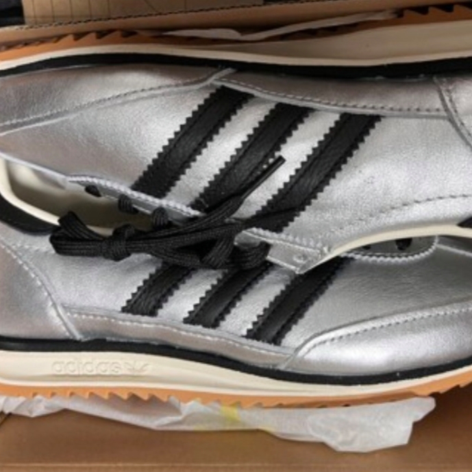 (W) Adidas SL 72 OG Silver Metallic Collegiate Navy 착용 스타일