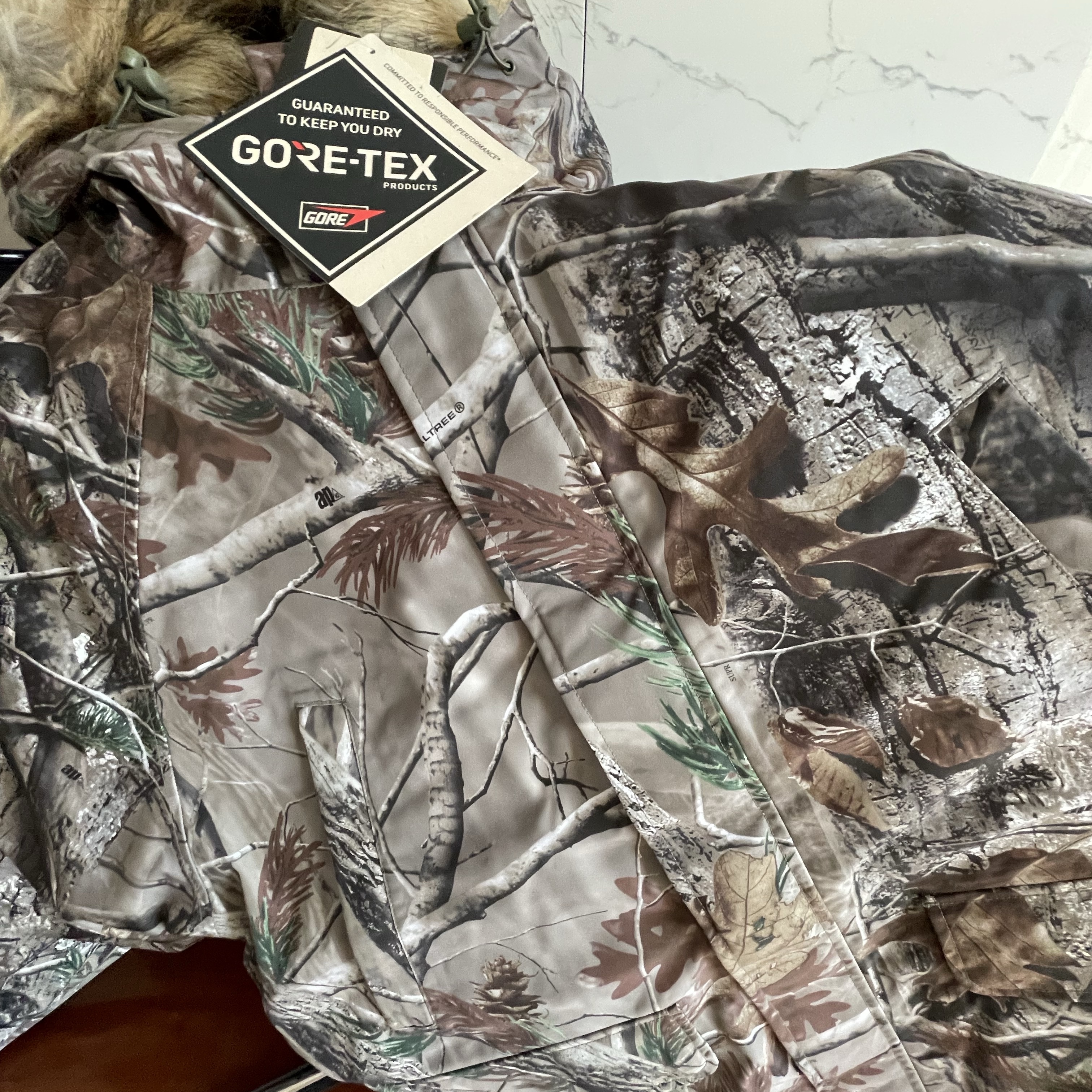 Nike x Drake Nocta Sunset Puffer Jacket Baroque Brown Olive Grey - Asia, Supreme 2-In-1 Gore-Tex Parka + Reversible 700-Fill Down Liner Jacket Realtree Ap Camo - 25FW 착용 스타일 - 2