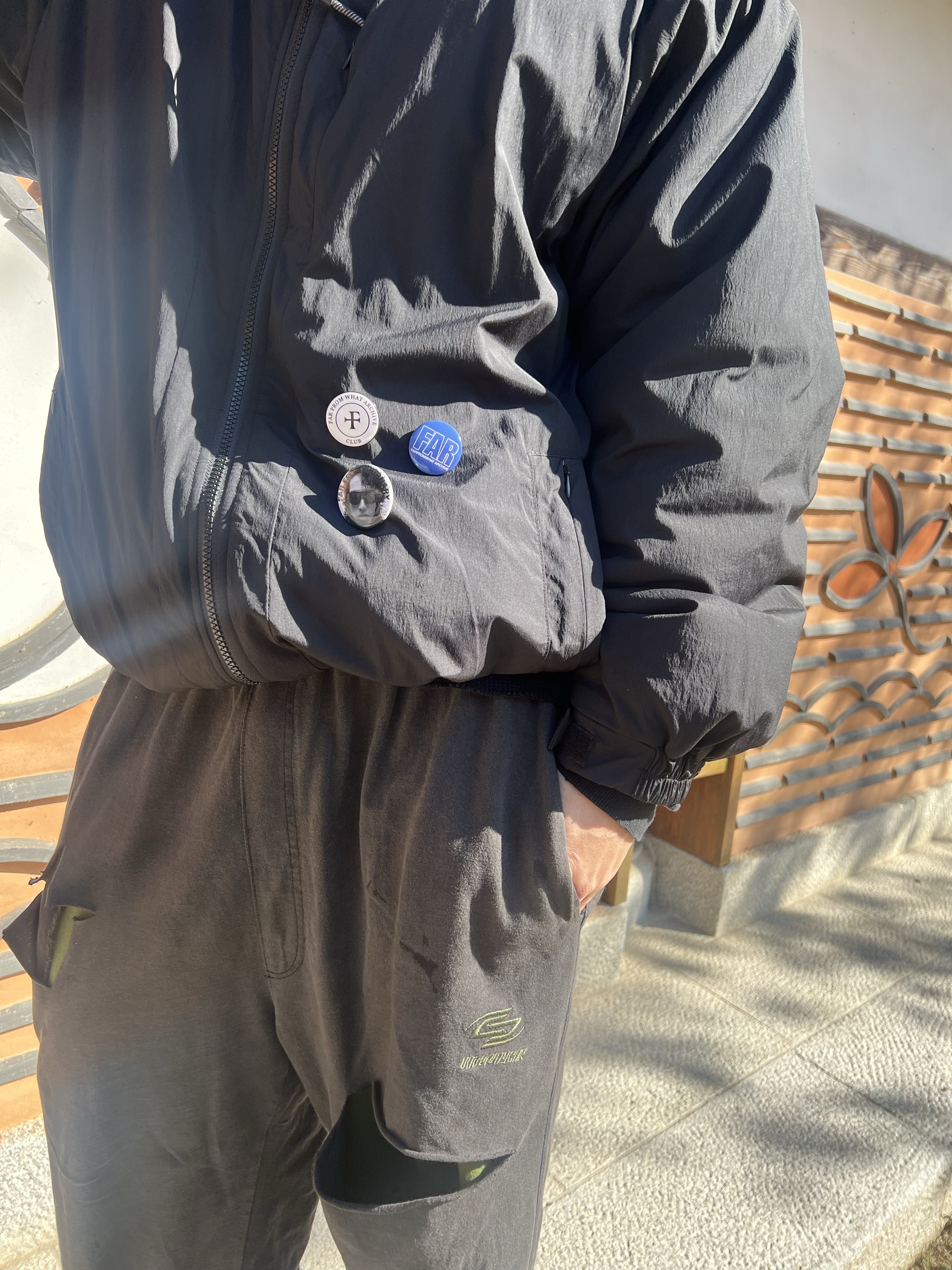 Undermycar Dalt Hidden Second Layer Sweatpants Pine Groove - 23FW, Farfromwhat Far Pin Button & Safety Pin 착용 스타일 - 5
