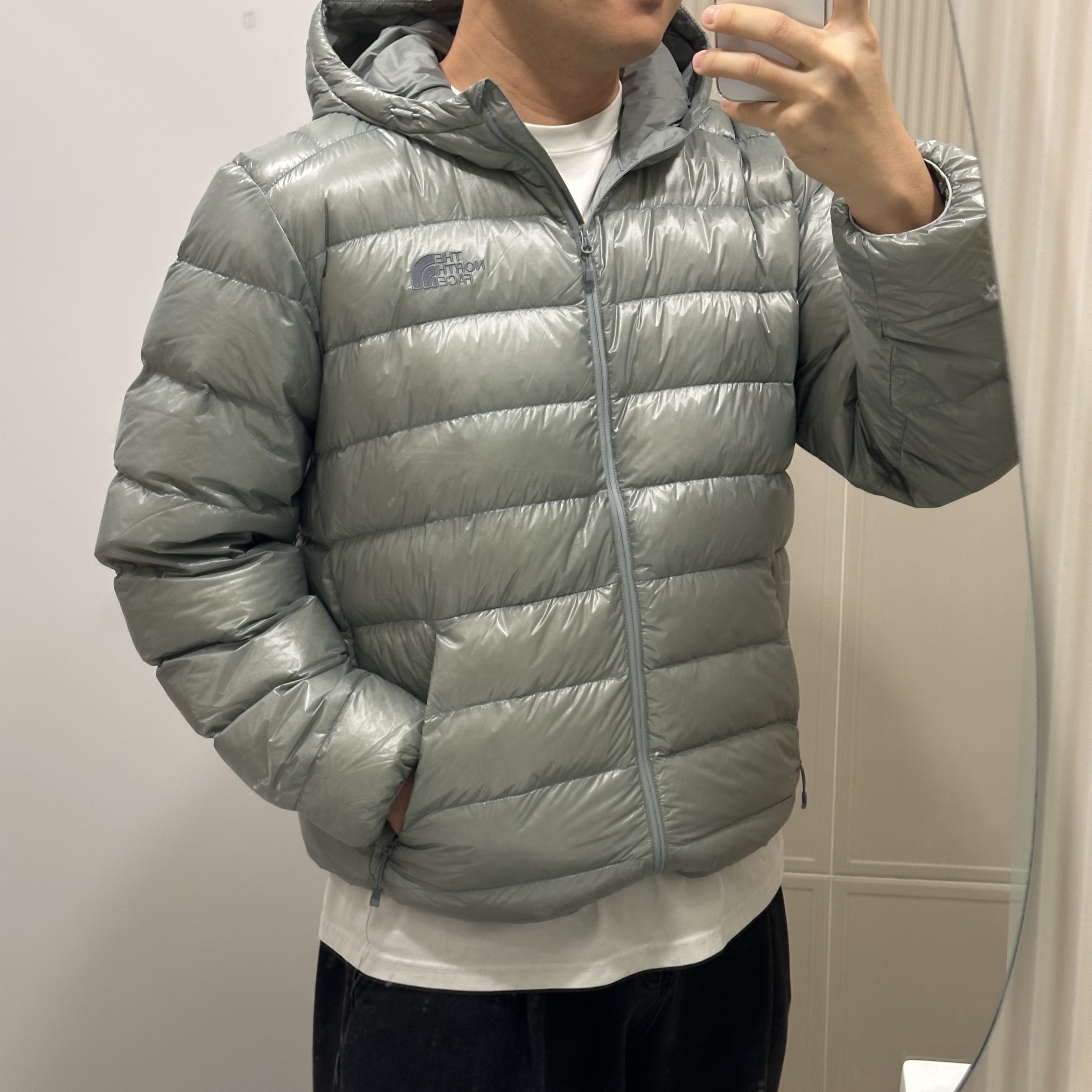 The North Face Matier EX RDS Down Hoodie Light Gray - 25FW 착용 스타일