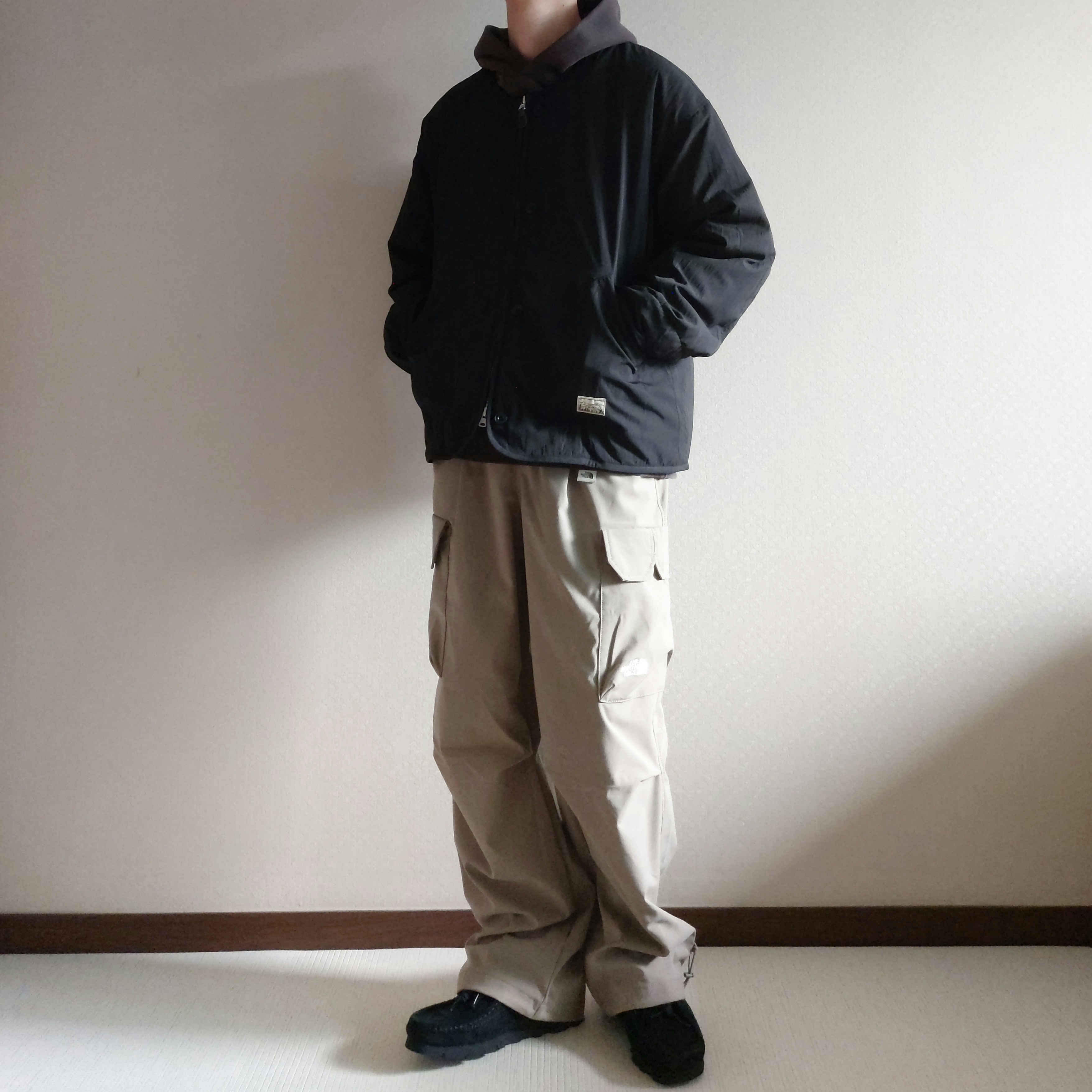 Clarks x Post Archive Faction (Paf) WallabeeBT Black Suede, Millo Archive Button Liner Quilted Jacket Black 착용 스타일 - 2