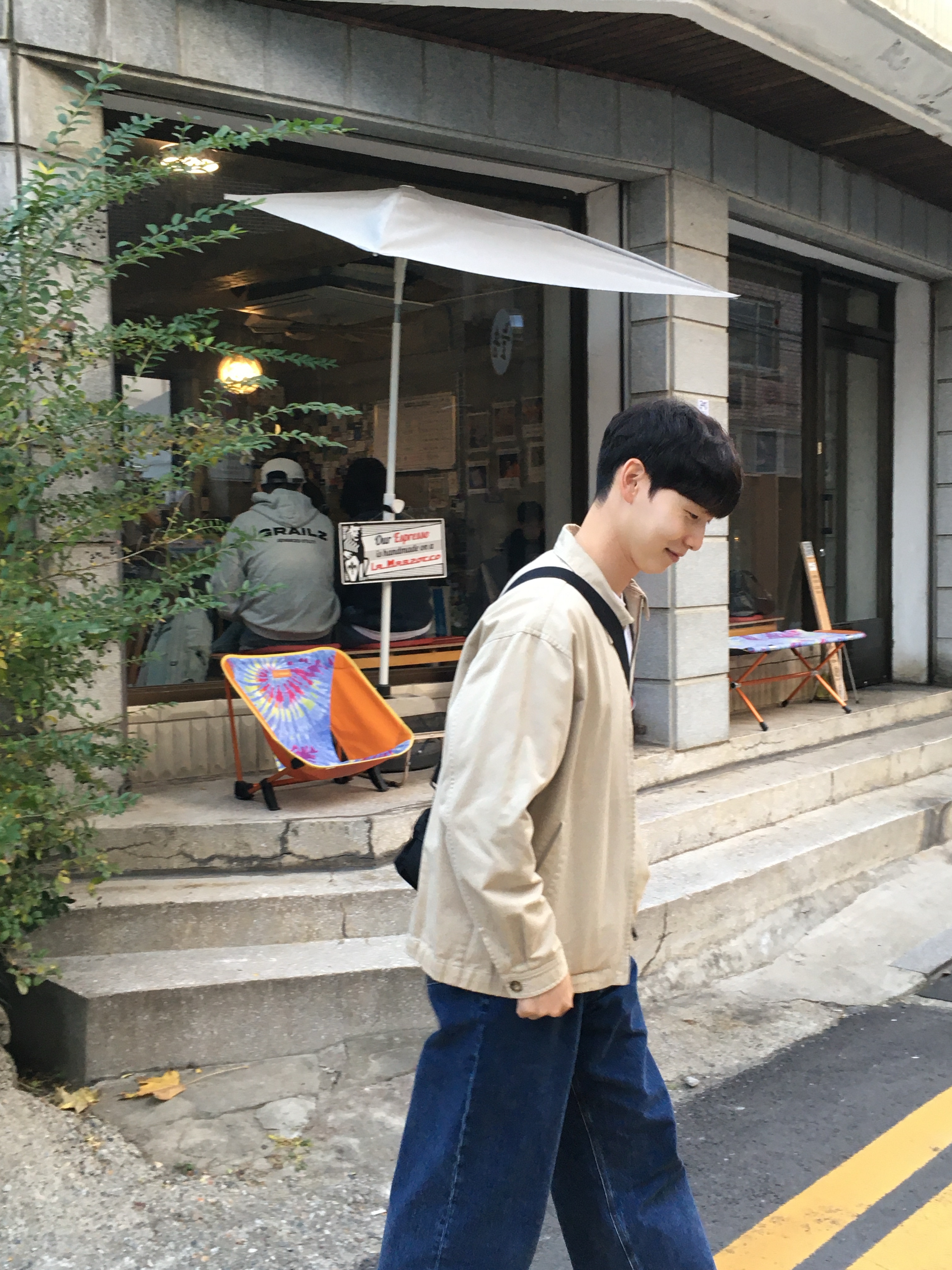 Porter Force 2Way Waist Bag Black, Apple iPhone 16 Pro 256GB White Titanium (Korean Ver.) 착용 스타일 - 2