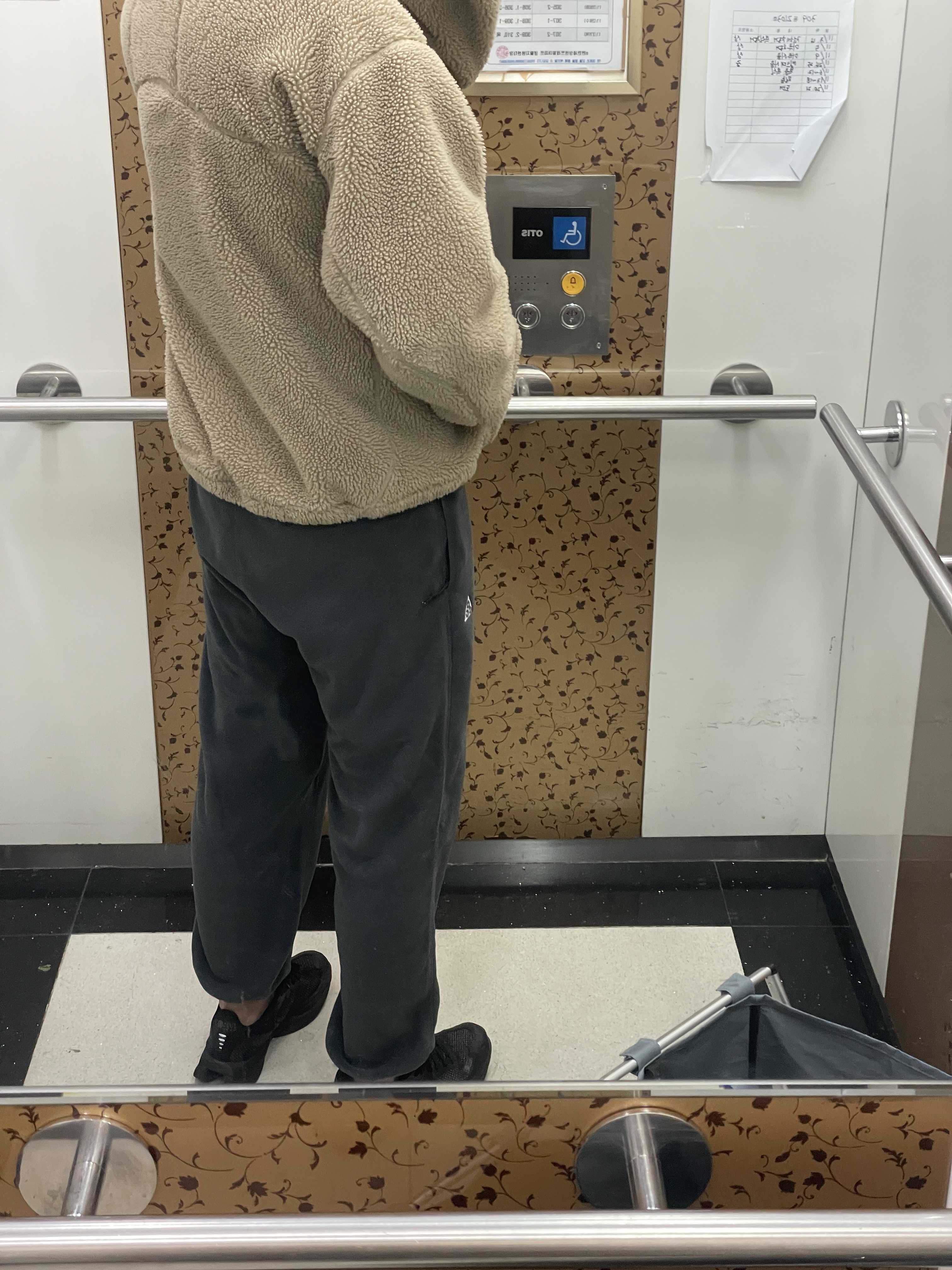 Nike ACG Polartec Wolf Tree Pants Anthracite Black - US/EU, Salomon x MM6 Maison Margiela Spectur 2 Black Pewter 착용 스타일 - 2