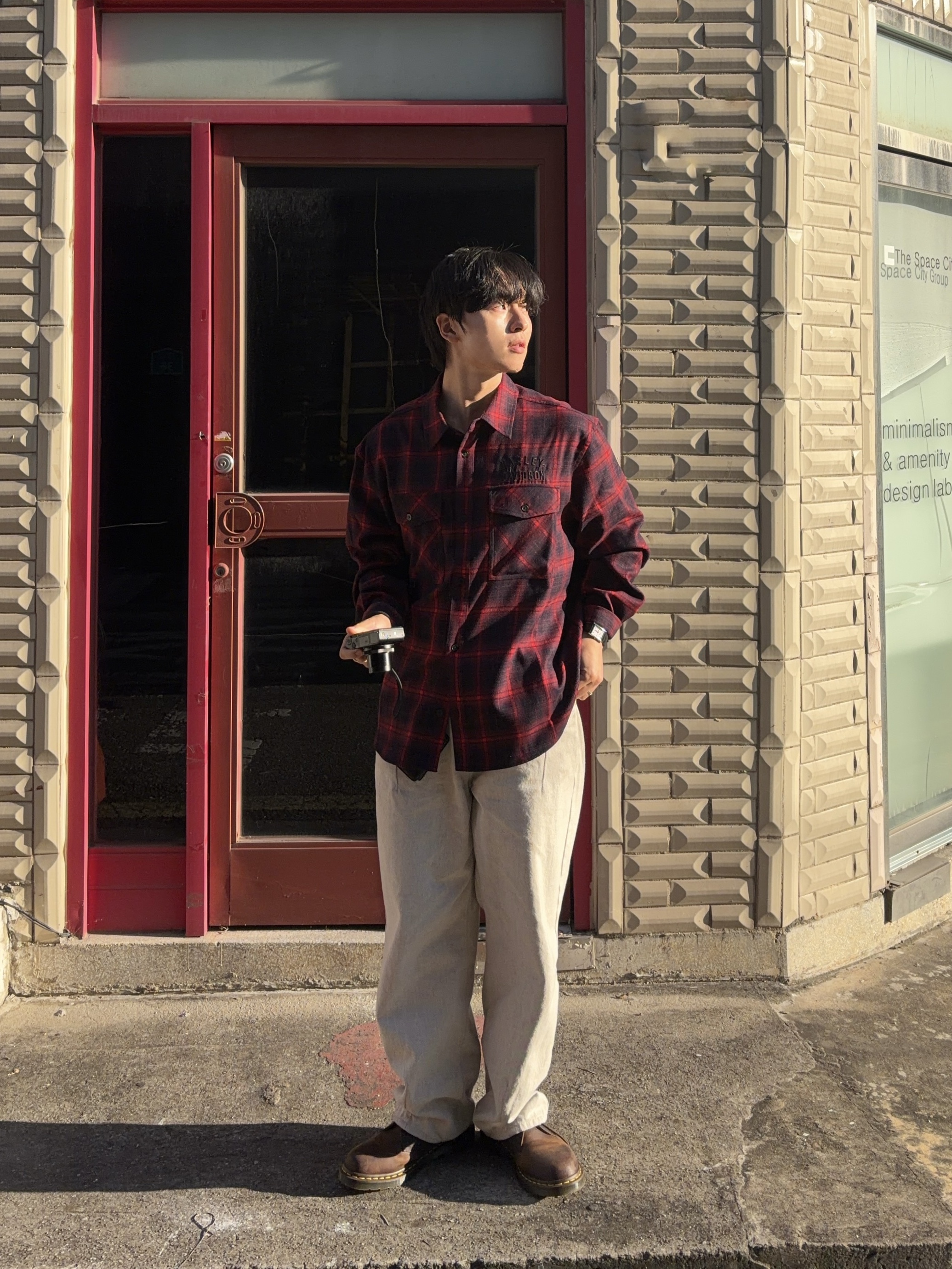 Dr. Martens 1461 Crazy Horse Dark Brown 착용 스타일 - 2