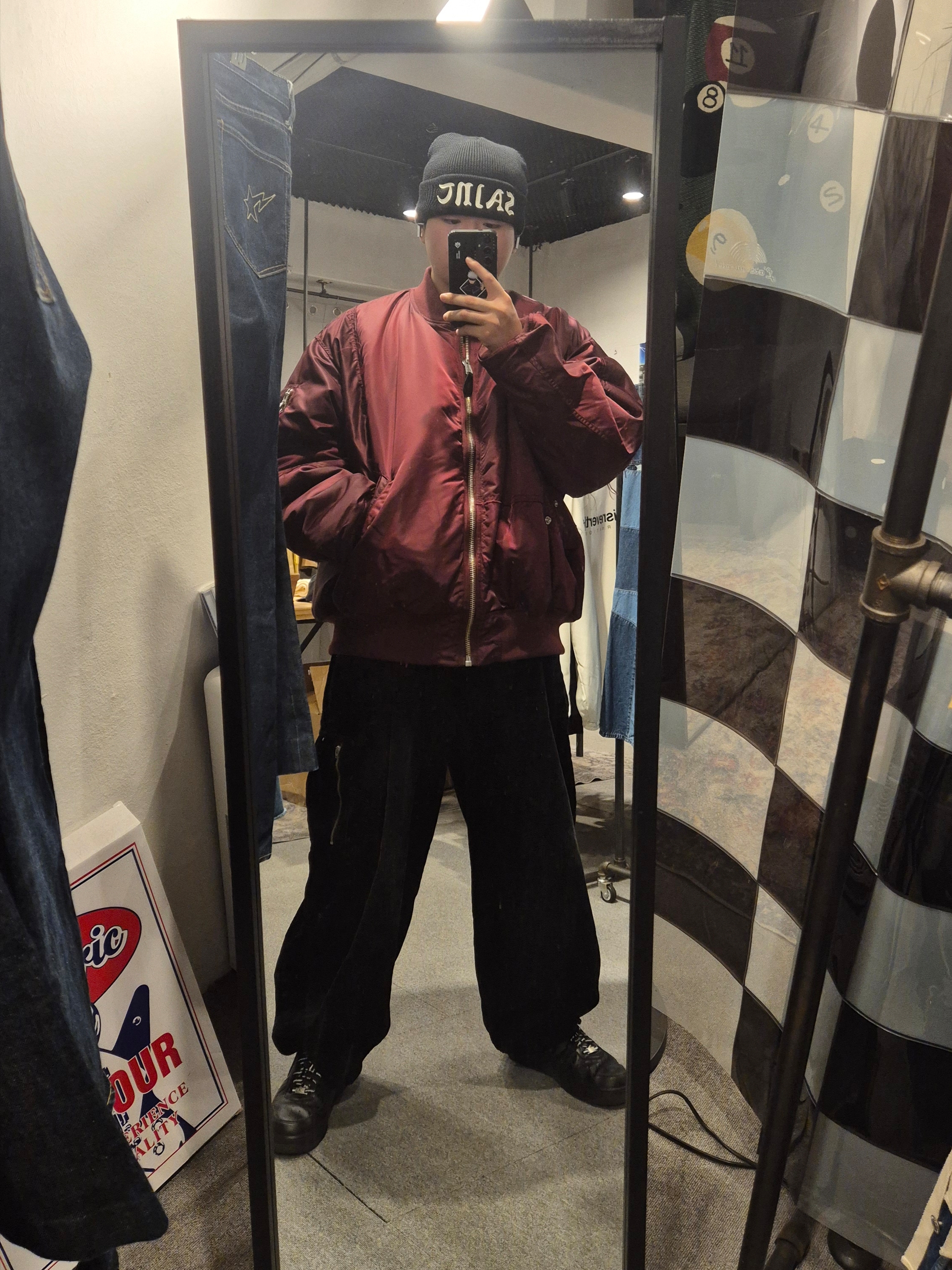 Saint Mxxxxxx Saint Knit Cap Black - 24AW, Nike x Supreme Air Force 1 Low Black 착용 스타일