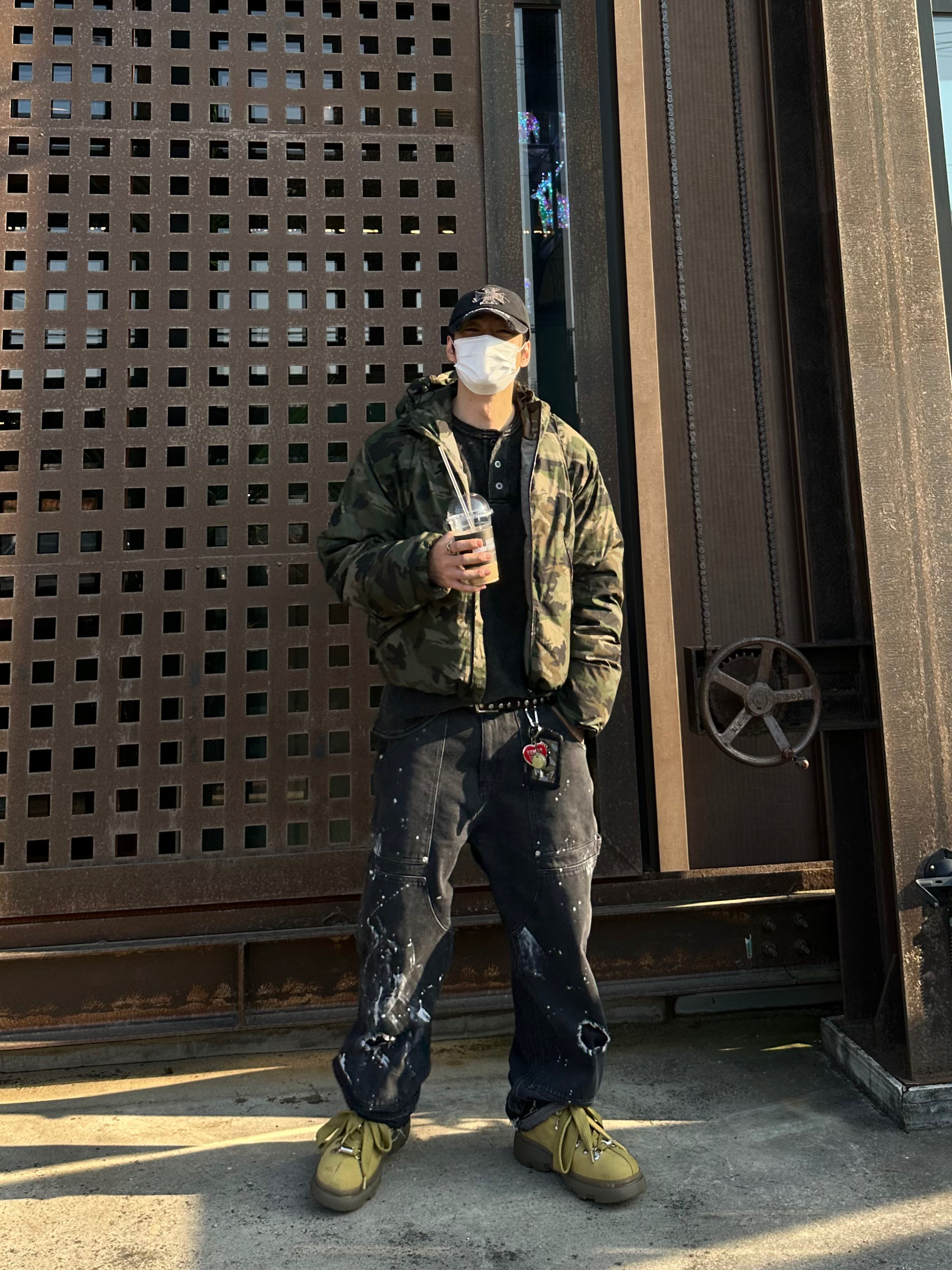 Wapworks Work Double Knee Carpenter Pants, ETCE Cross Destroyed Cap Black 착용 스타일 - 2