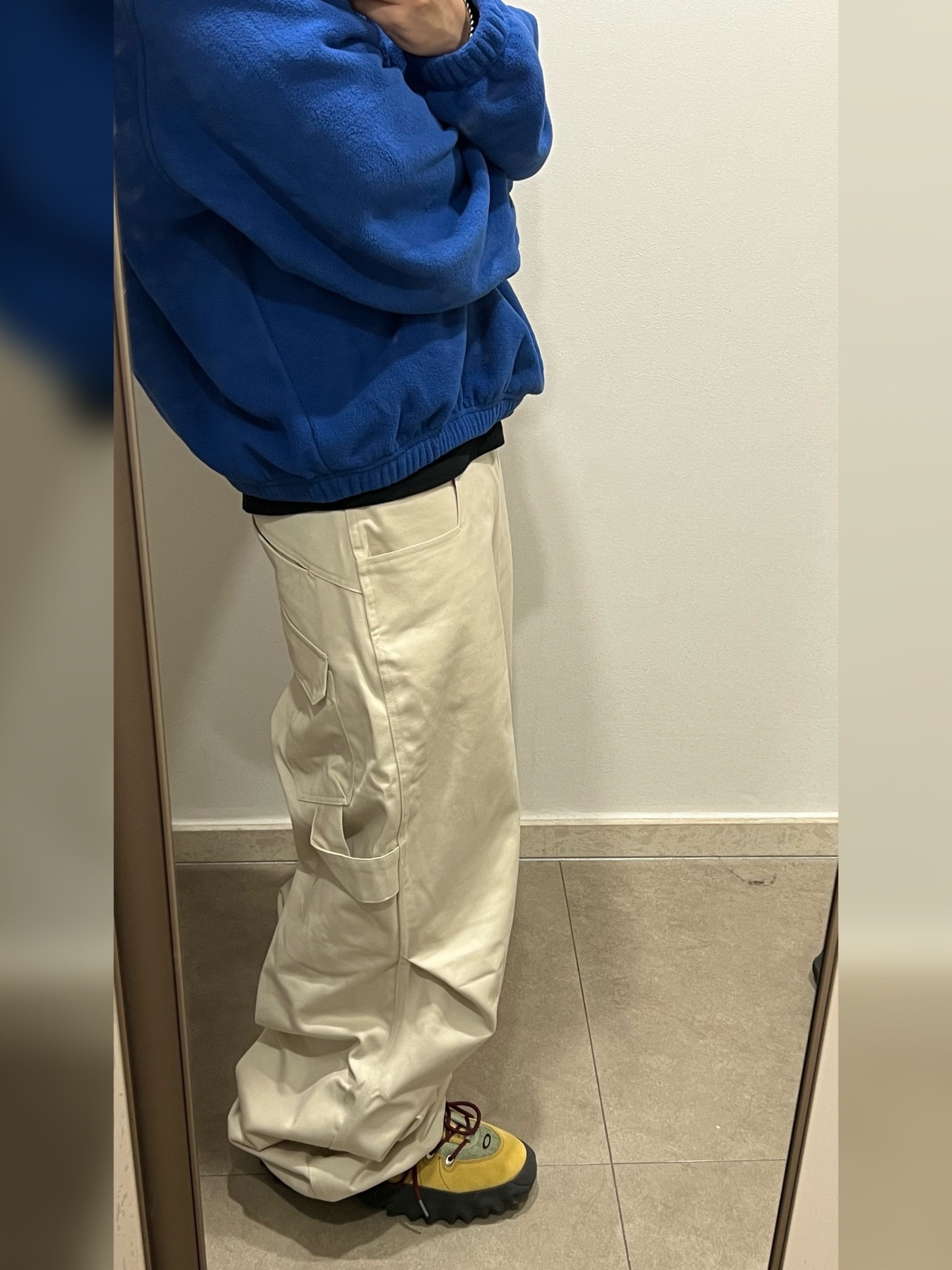 Kamien 247 All day Baggy Pants Light Beige, Nonnod Half Zip Fleece Blue 착용 스타일 - 3