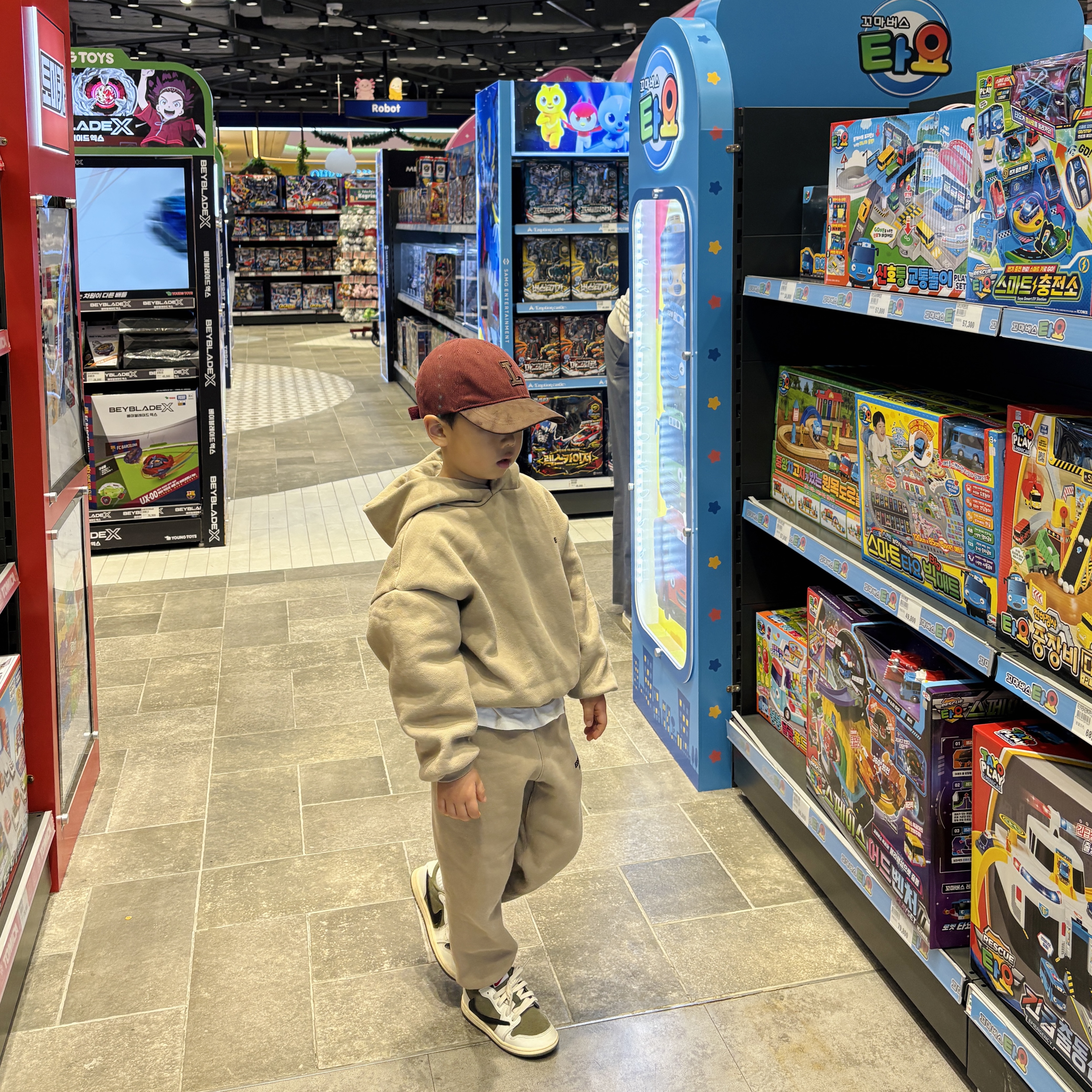 Essentials Fleece Hoodie Desert Sand - 24FW, Essentials Fleece Essential Sweatpants Desert Sand - 24FW 착용 스타일 - 5