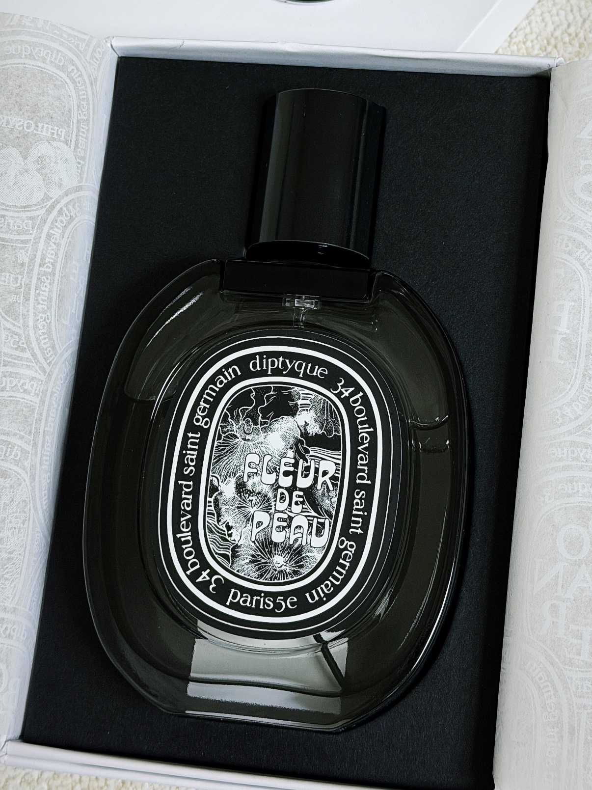 Diptyque Fleur De Peau Eau De Parfum 75ml 착용 스타일