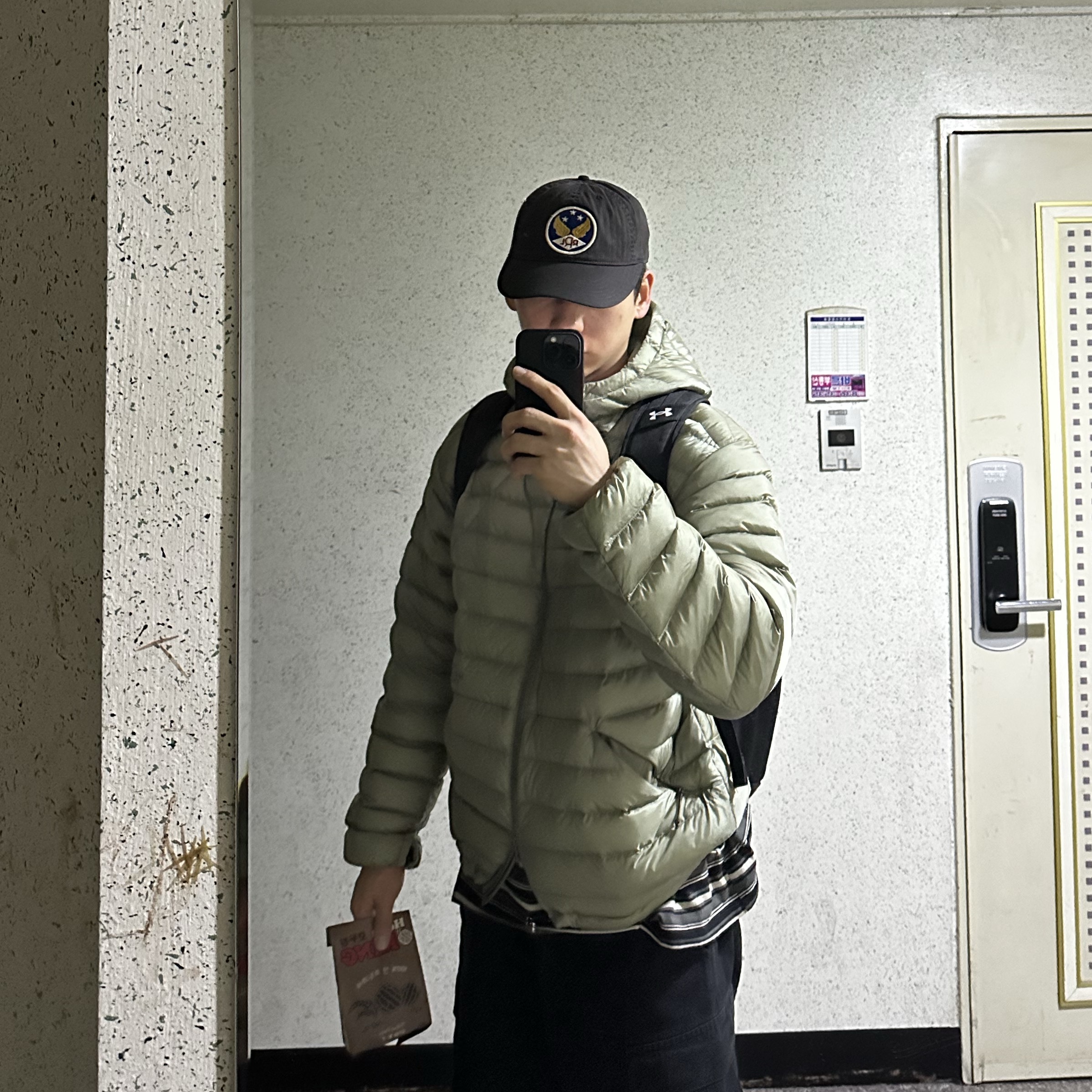 The North Face Ventus On Jacket Light Khaki 착용 스타일